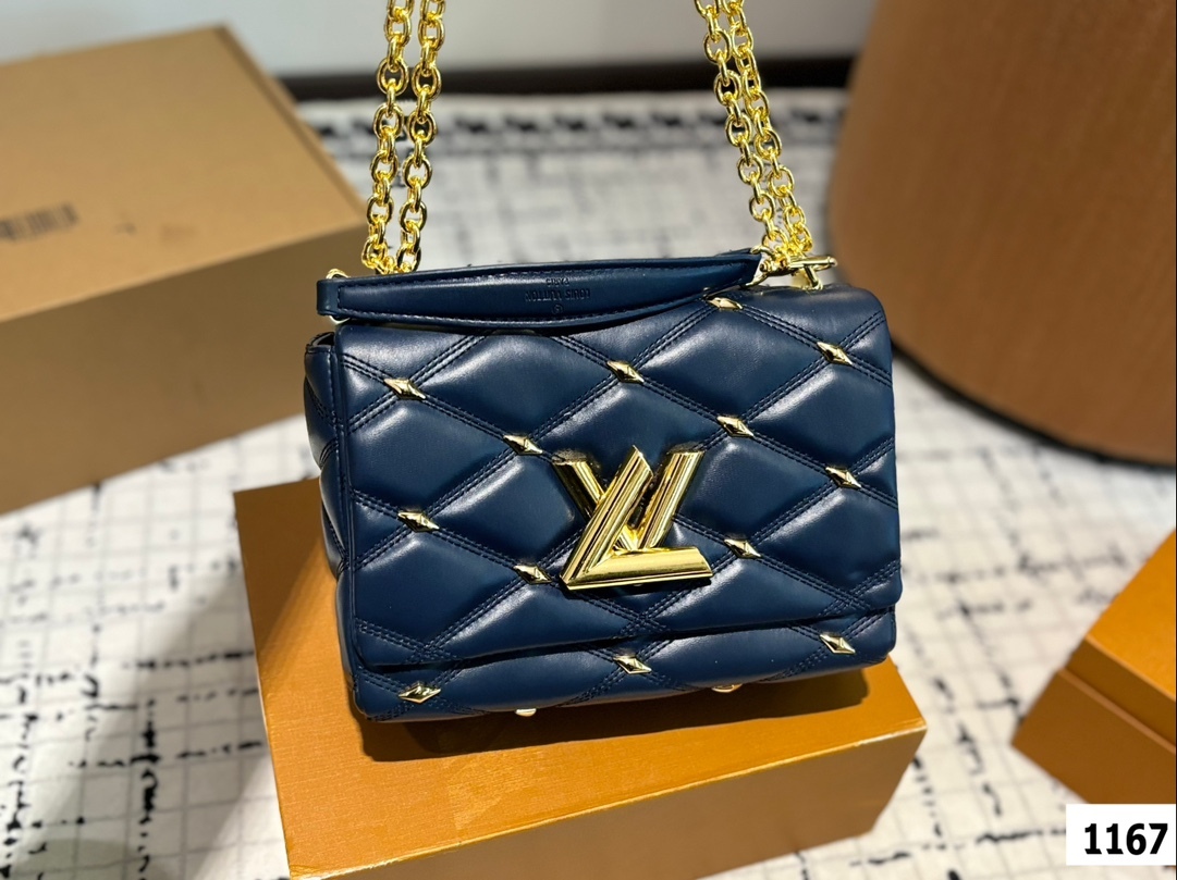 louis-new-arrival-bag-002-size-22-13-cm-8269