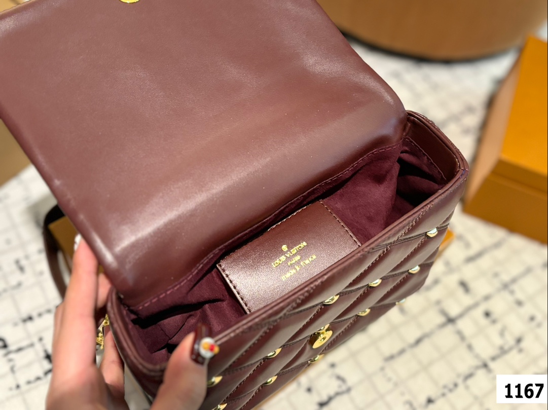 louis-new-arrival-bag-002-size-22-13-cm-8269