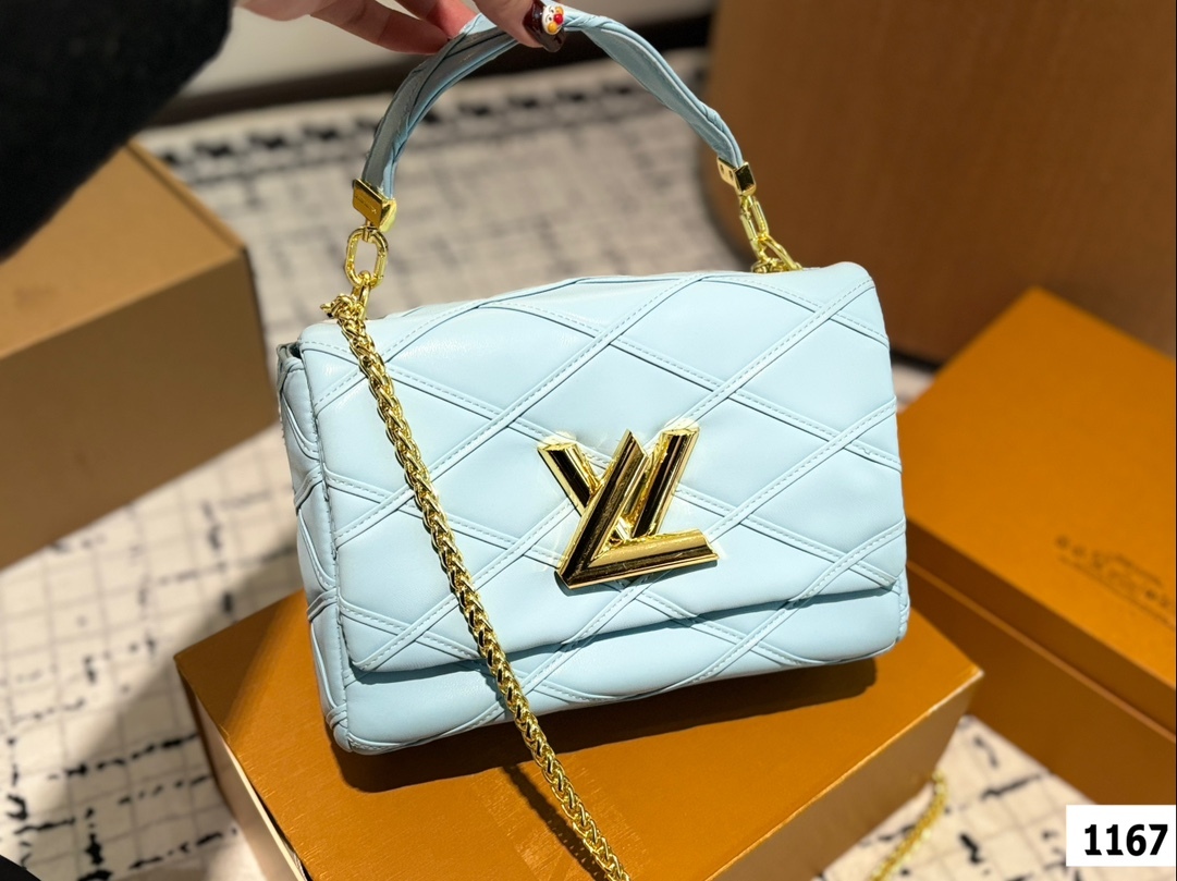 louis-new-arrival-twist-bag-size-22-13-cm-1548