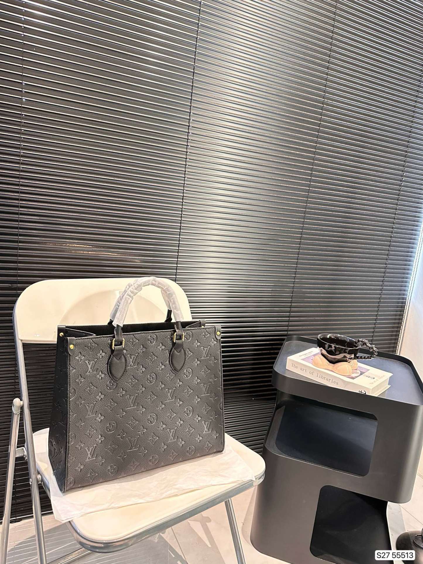 louis-new-arrival-onthego-tote-bag-size-34-27-cm-2879