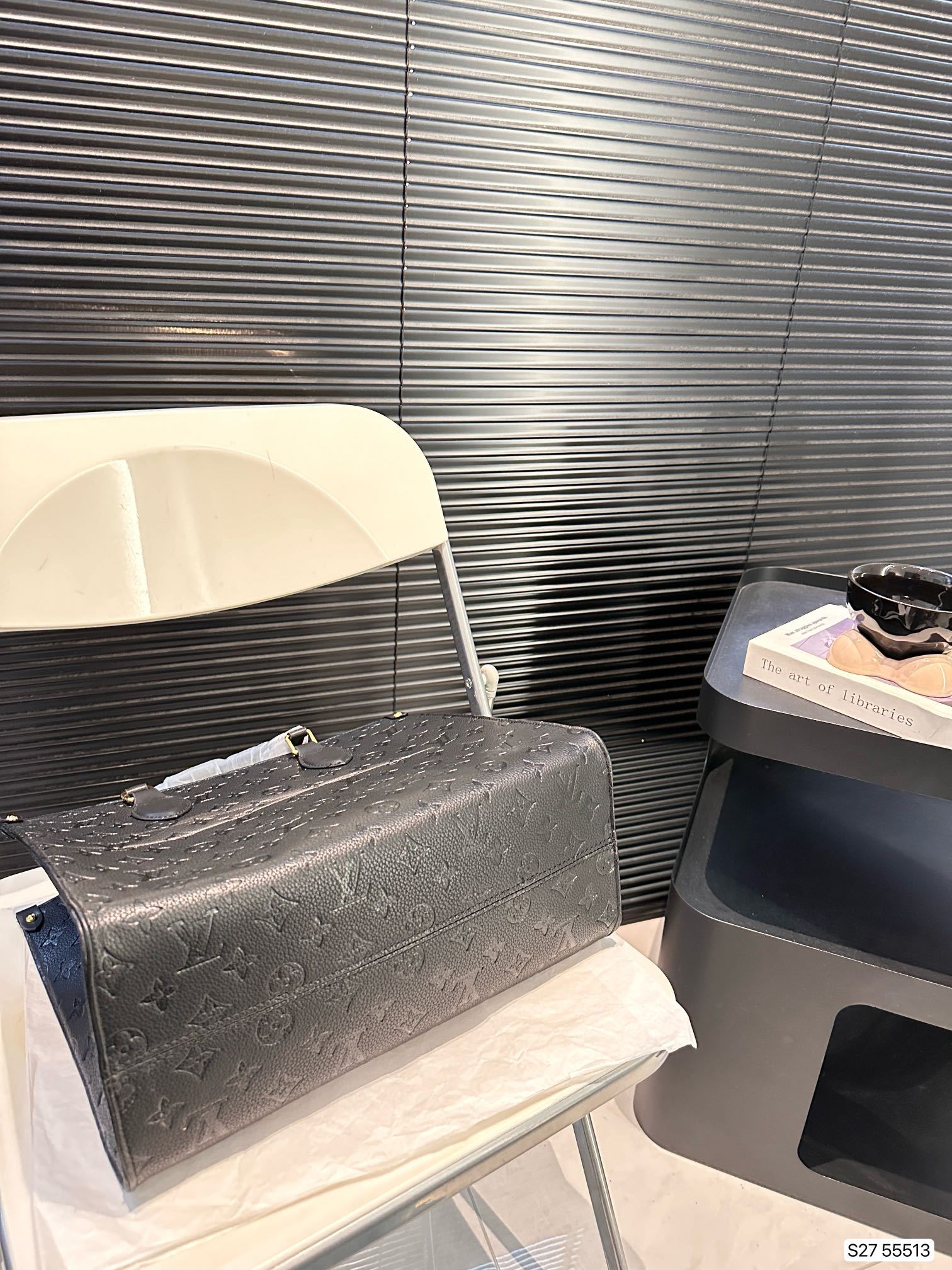 louis-new-arrival-onthego-tote-bag-size-34-27-cm-2879