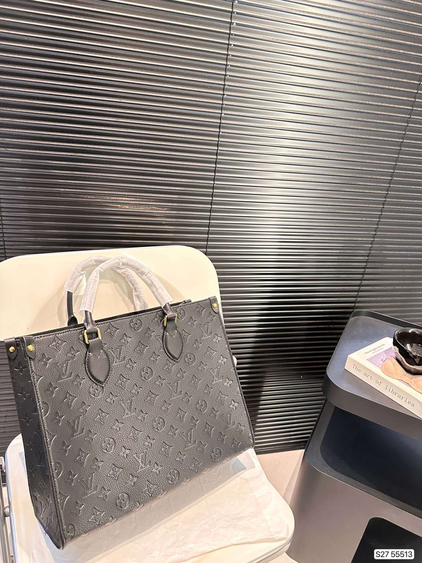 louis-new-arrival-onthego-tote-bag-size-34-27-cm-2879