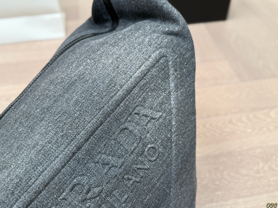 Pra new arrival denim crossbody bag size:50 * 29 cm