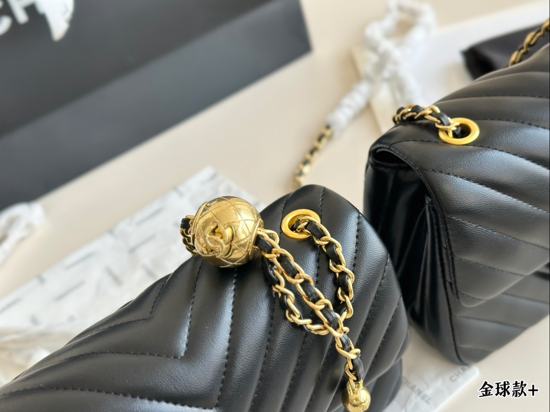 cc-new-arrival-chain-gold-ball-bag-3709