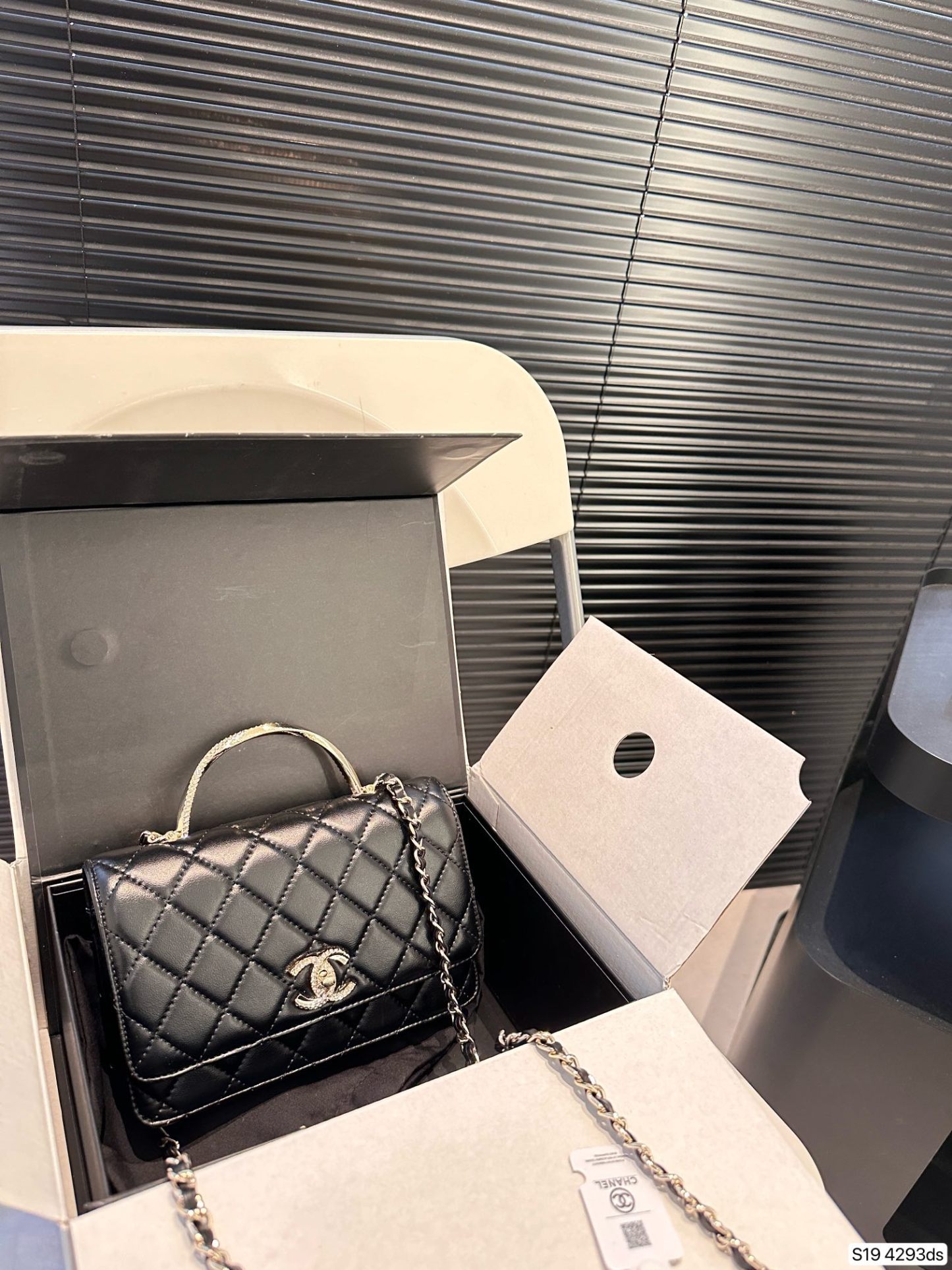 cc-new-arrival-woc-handbag-size-19-12-5-cm-3551