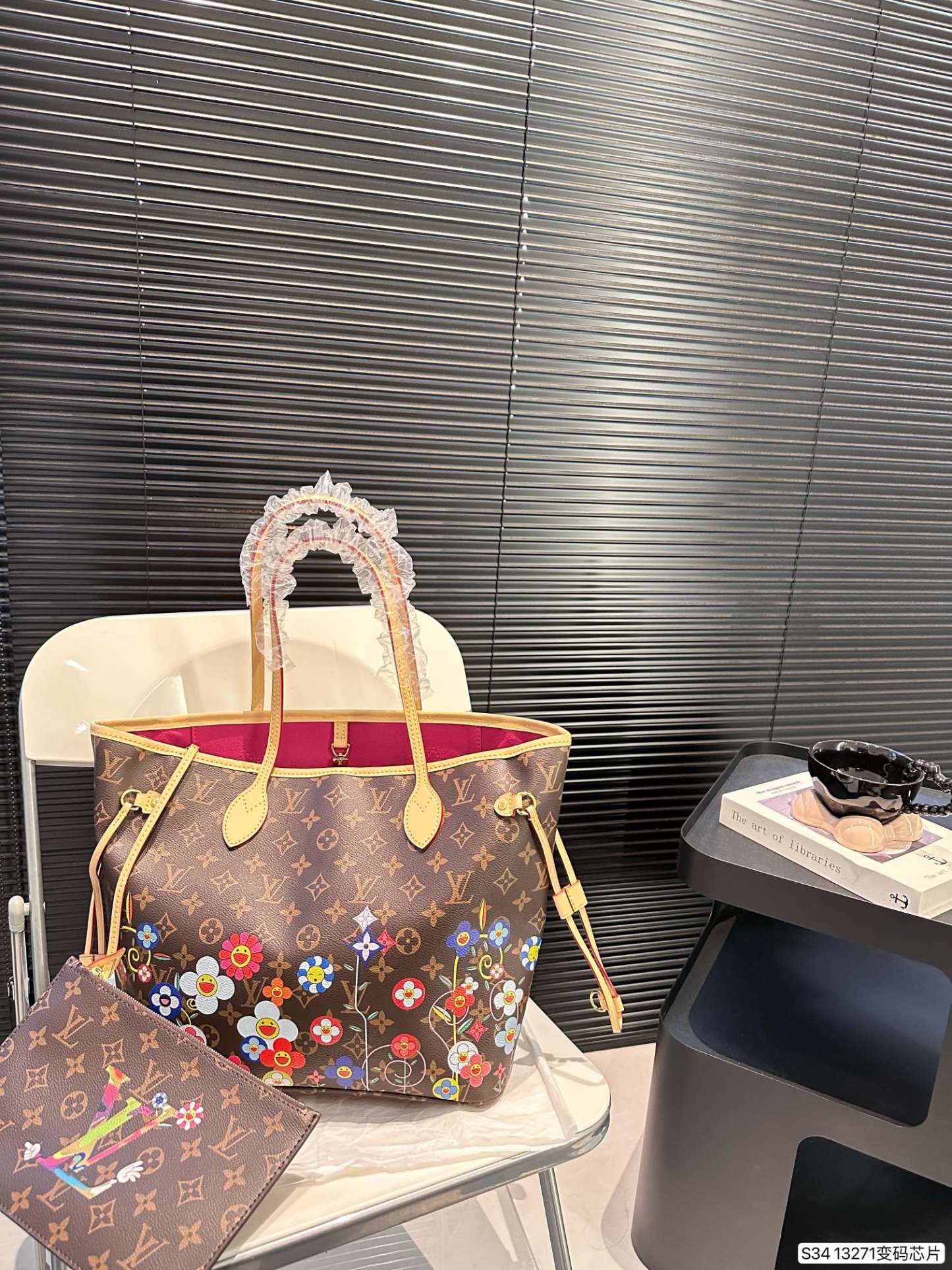 Louis new arrival tote bag size: 32*29 cm