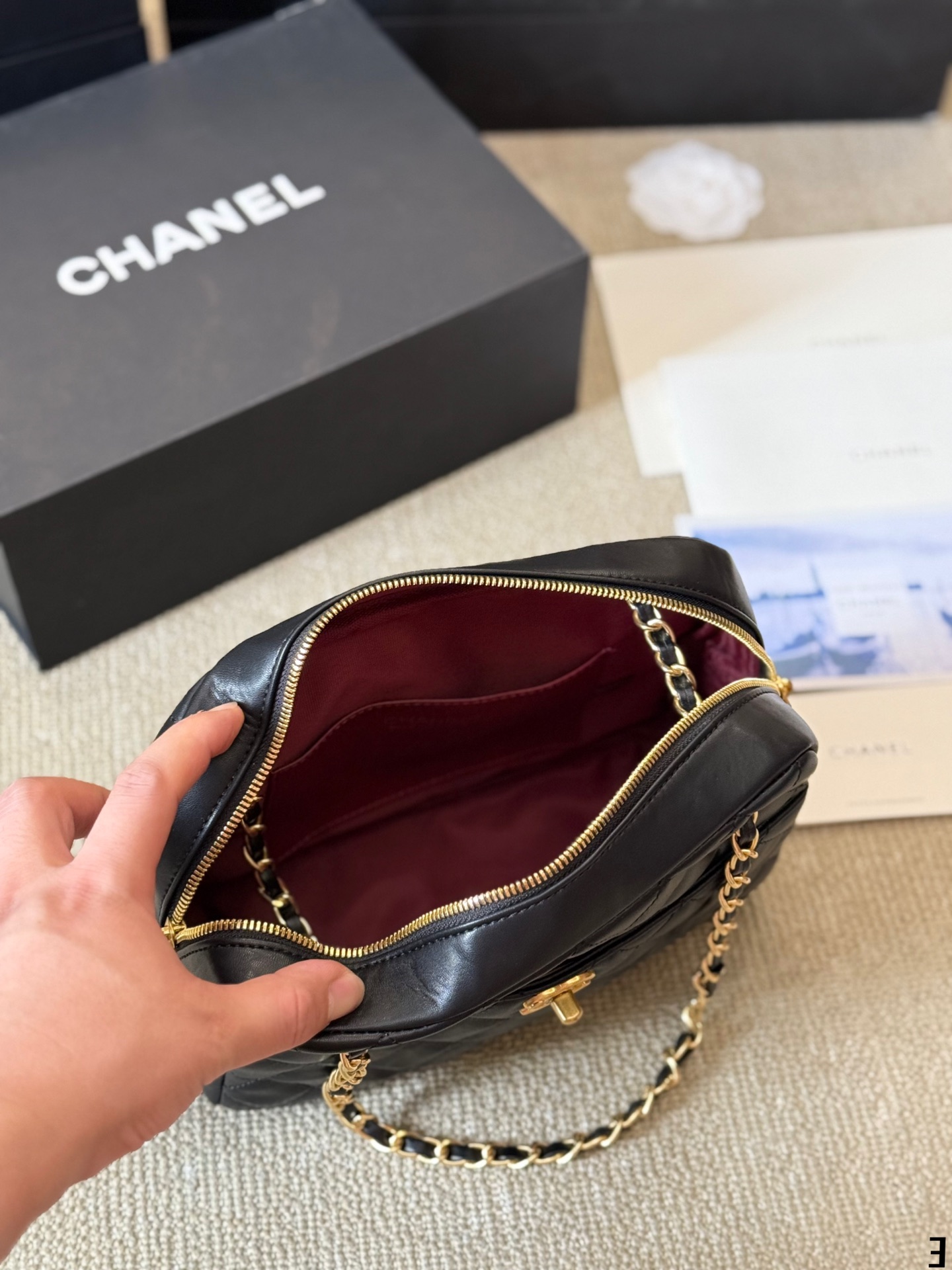 cc-new-arrival-24k-camera-bag-size-25-17-cm-3894