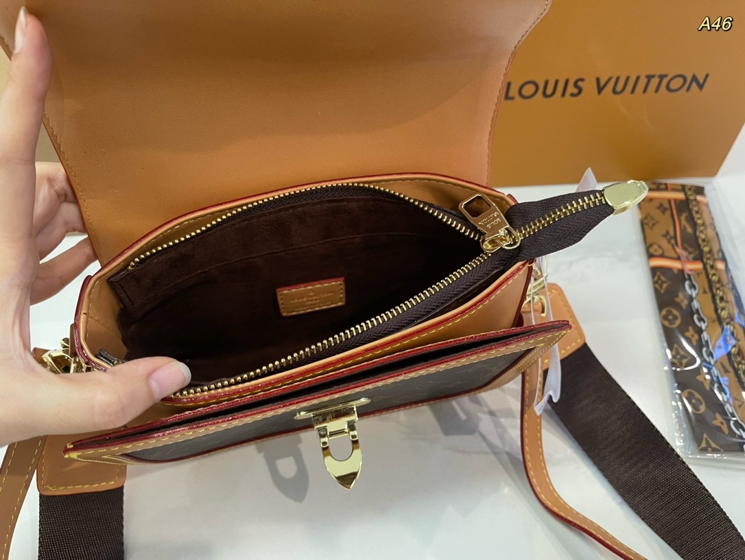 Louis 2025 new arrival bag size: 20*13cm