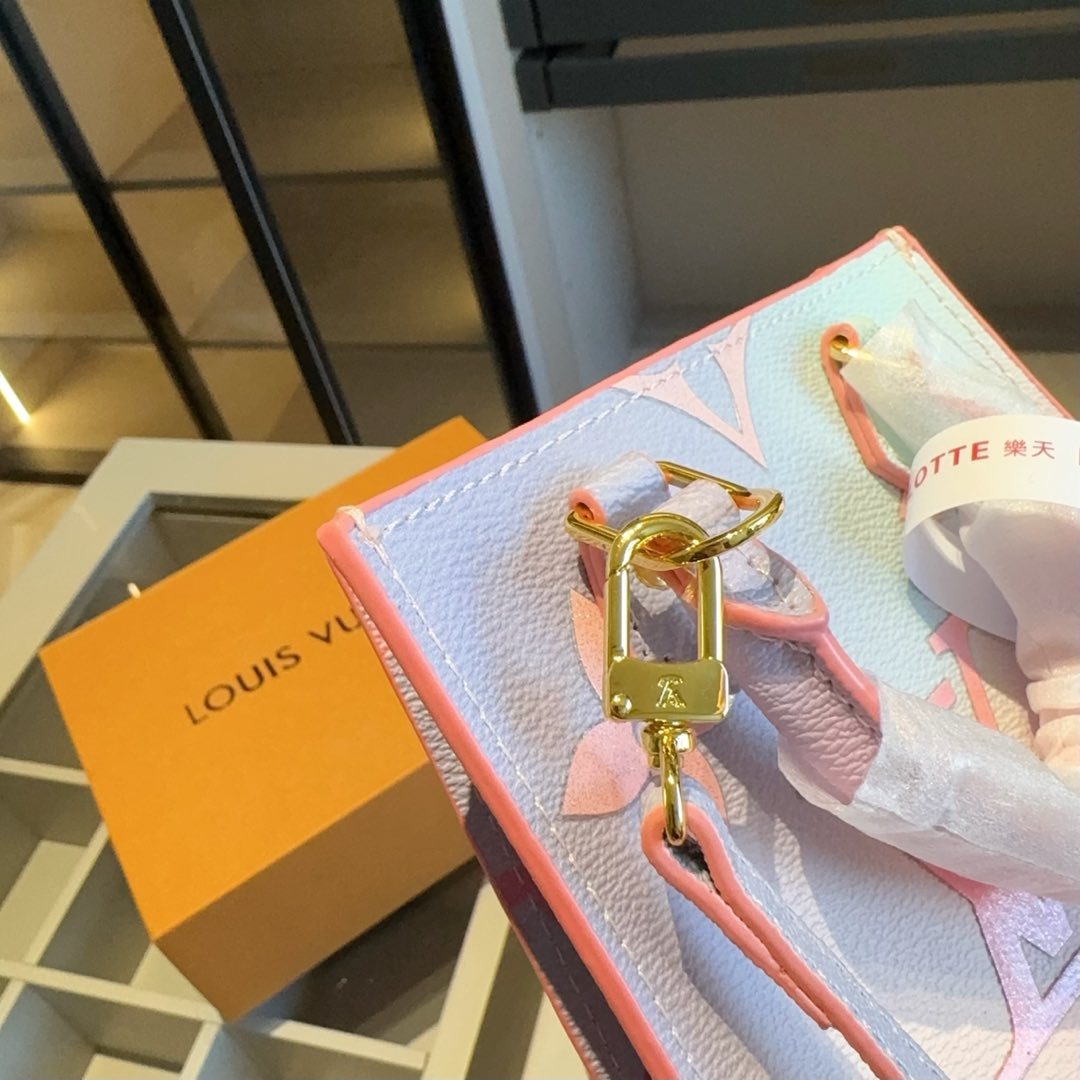 louis new arrival pink mini tote bag size: 14*17*5 cm