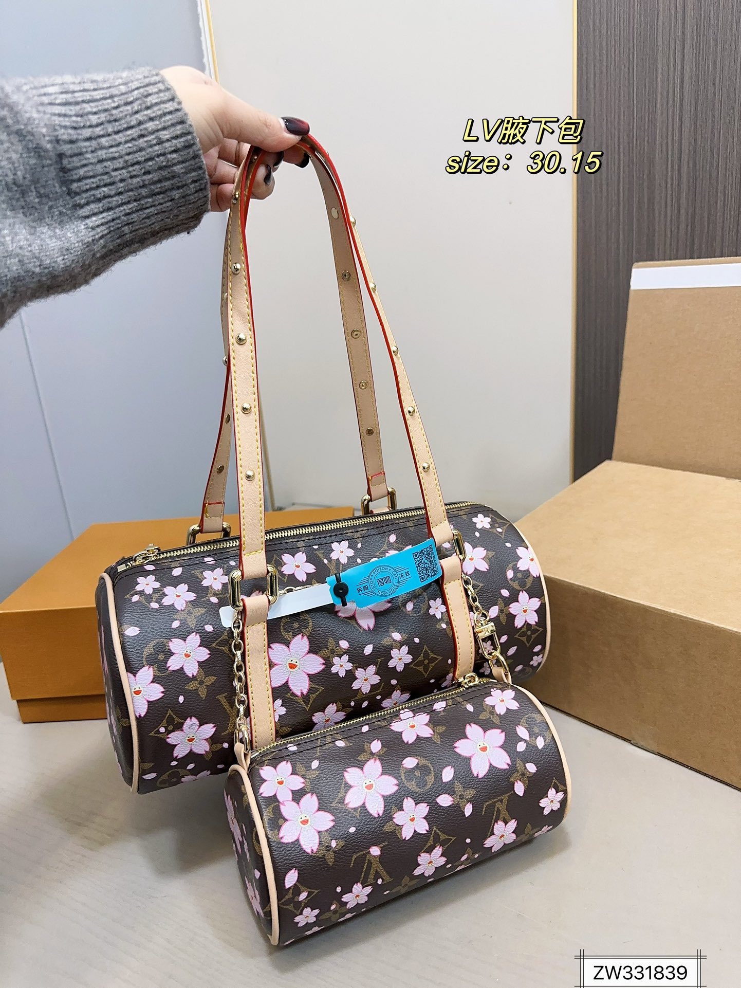 Louis new arrival hobo bag size:30 * 15 cm