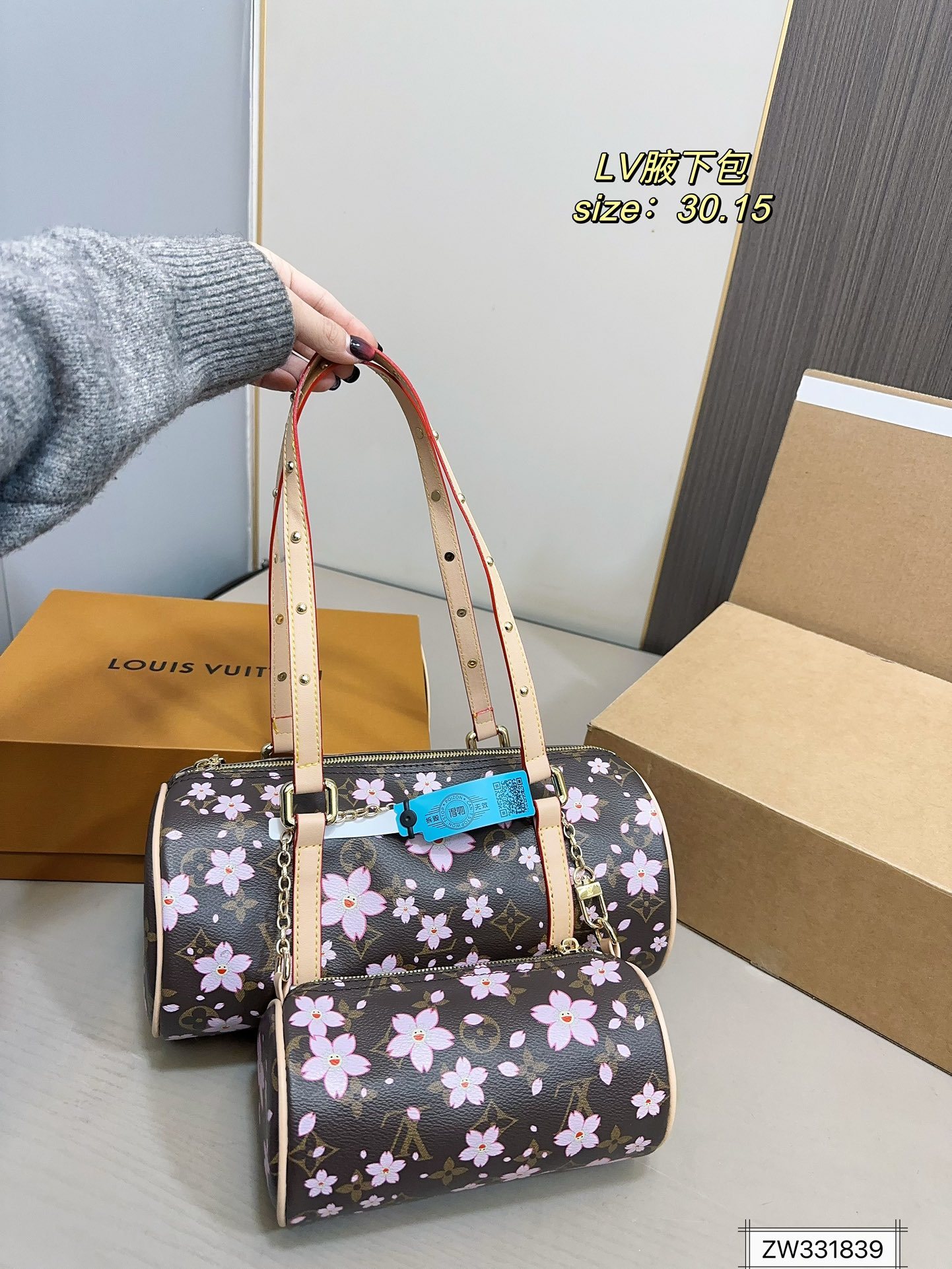 Louis new arrival hobo bag size:30 * 15 cm