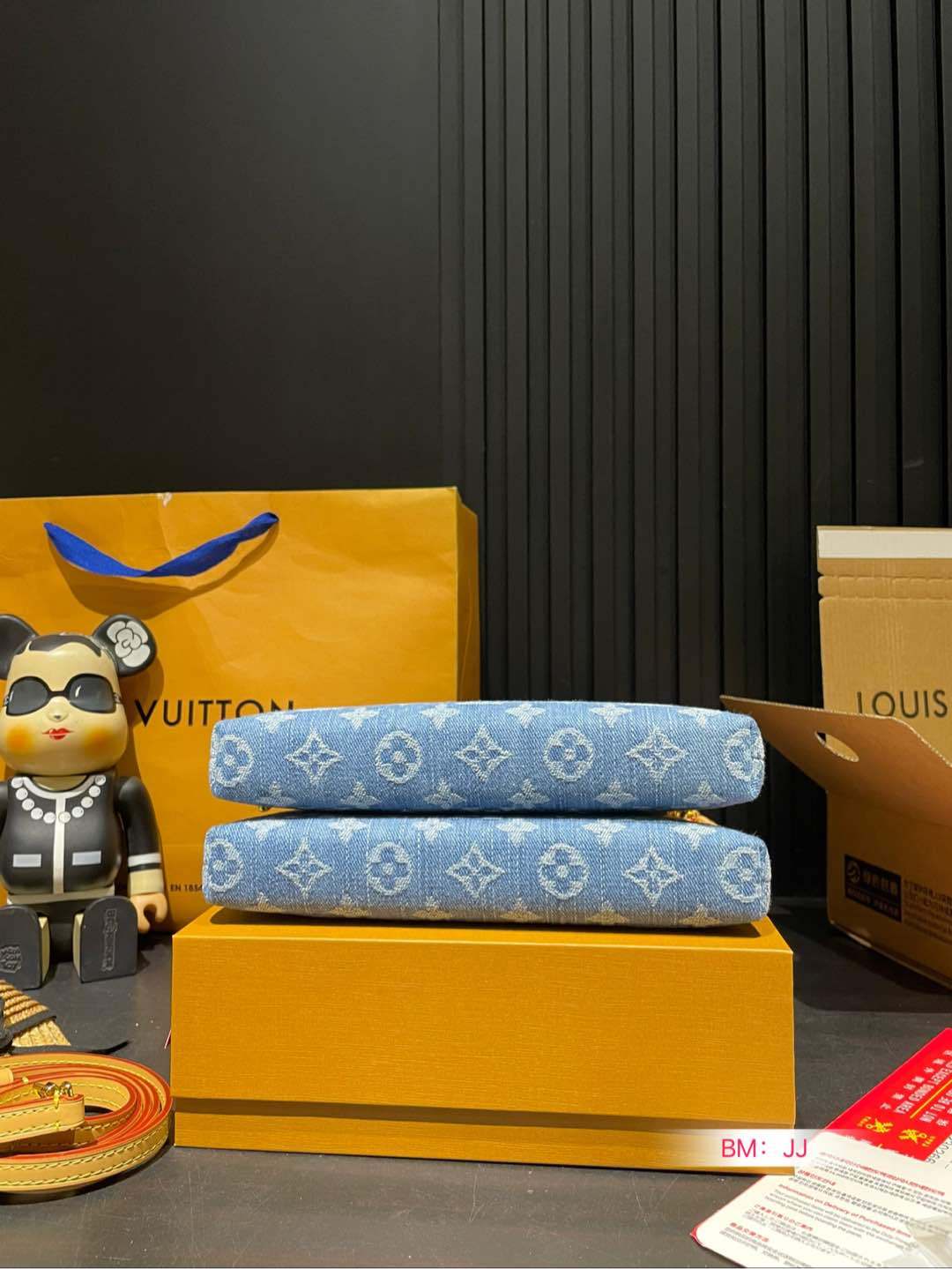 Louis new arrival bb denim bag size: 24*15 cm