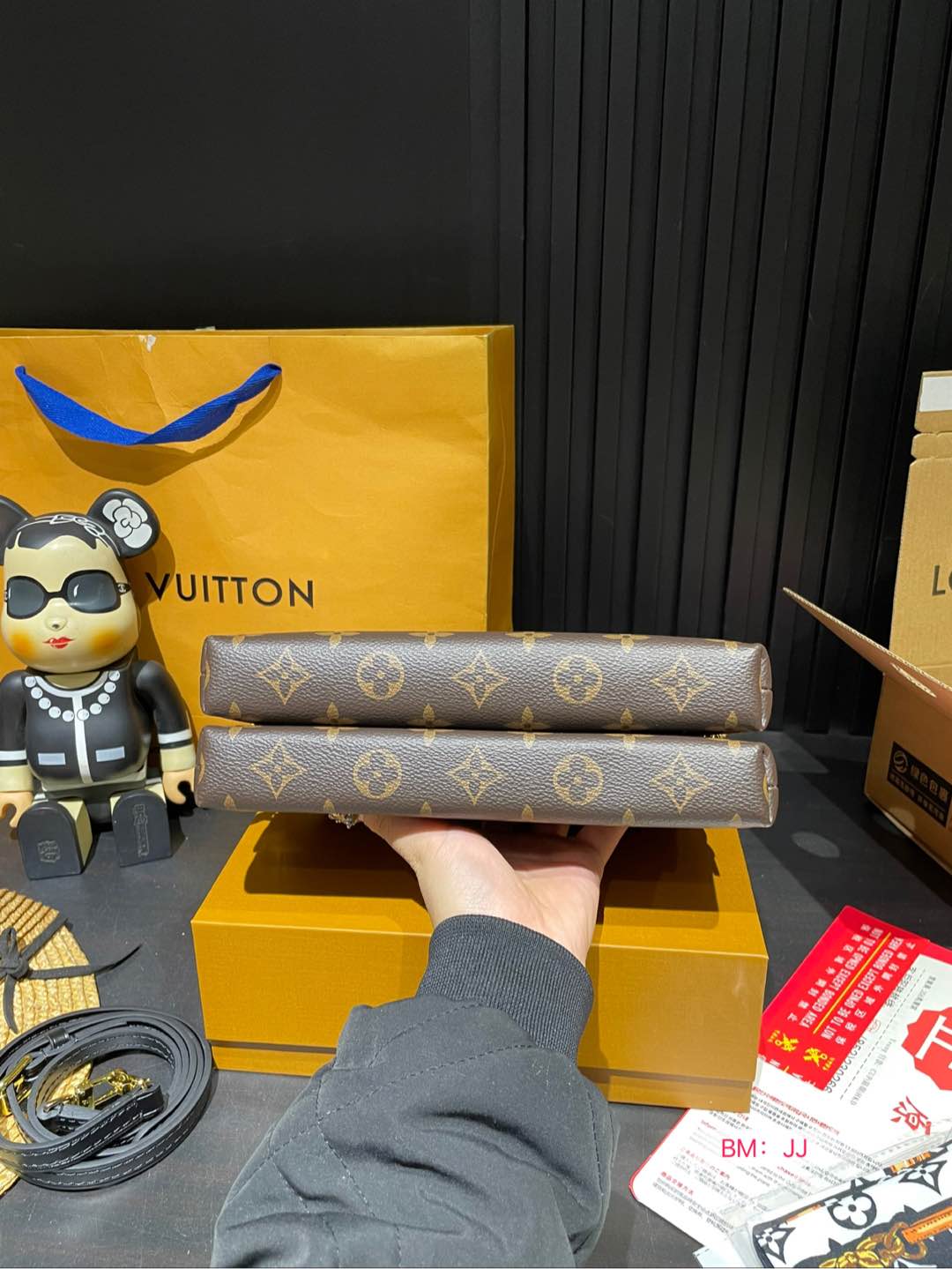 louis-new-arrival-bb-bag-size-24-15-cm-7559