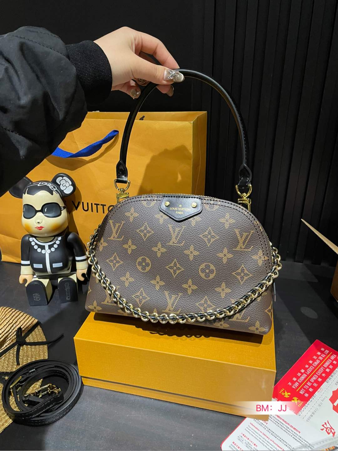 louis-new-arrival-bb-bag-size-24-15-cm-7559