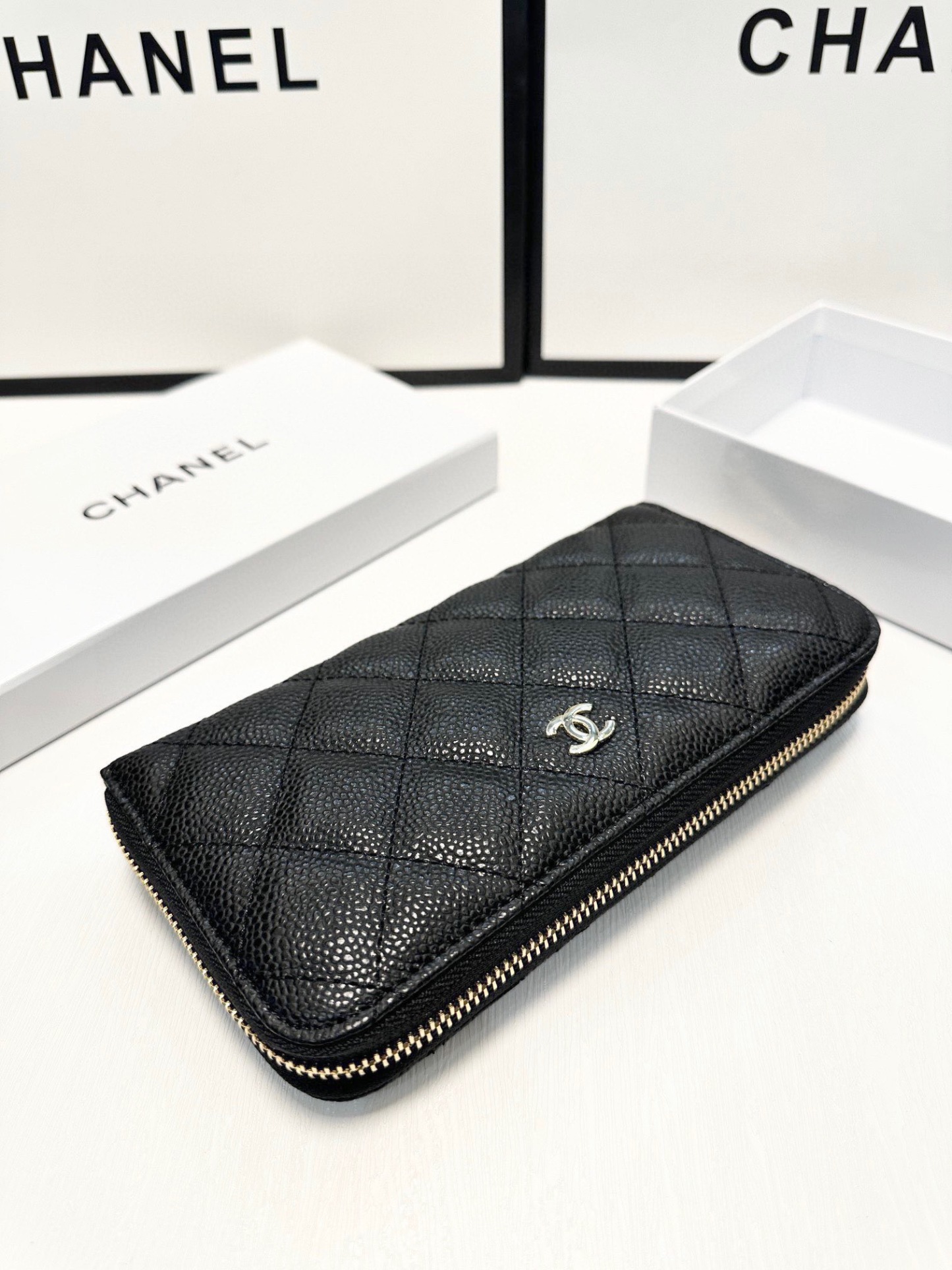 cc new arrival caviar wallet size: 19*10 cm