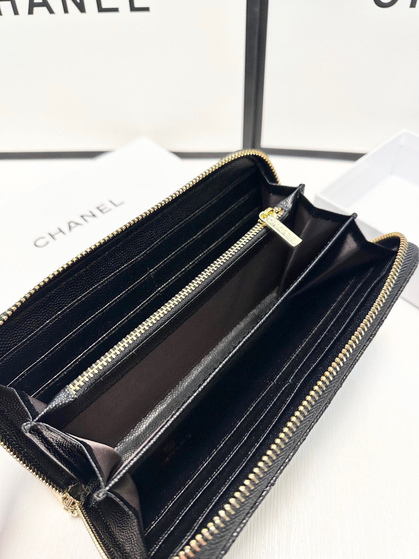 cc new arrival caviar wallet size: 19*10 cm