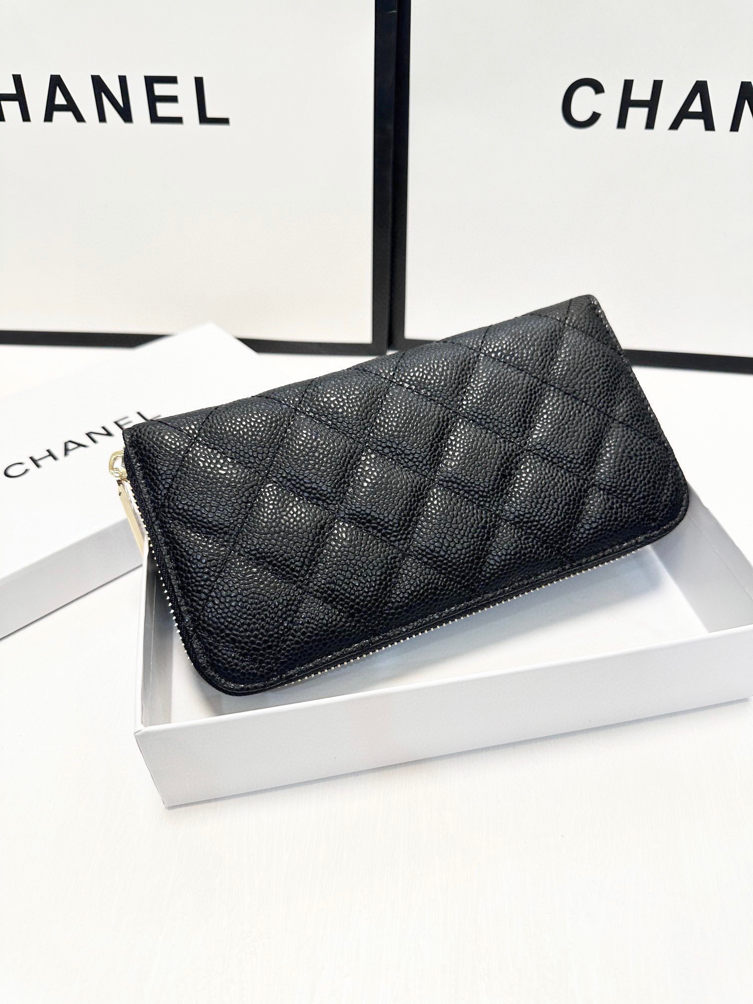 cc new arrival caviar wallet size: 19*10 cm