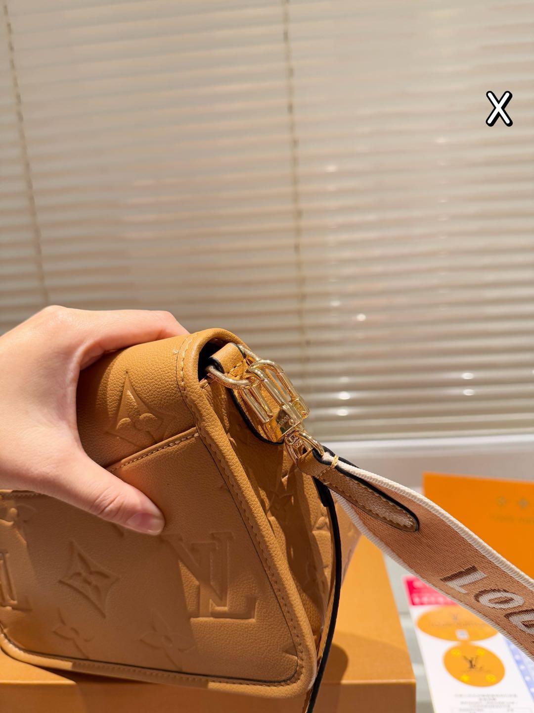 Louis new arrival Diane bag size: 25*15 cm