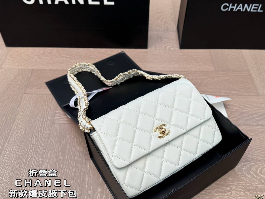 cc-2025-new-arrival-chain-bag-size-22-15-cm-4777