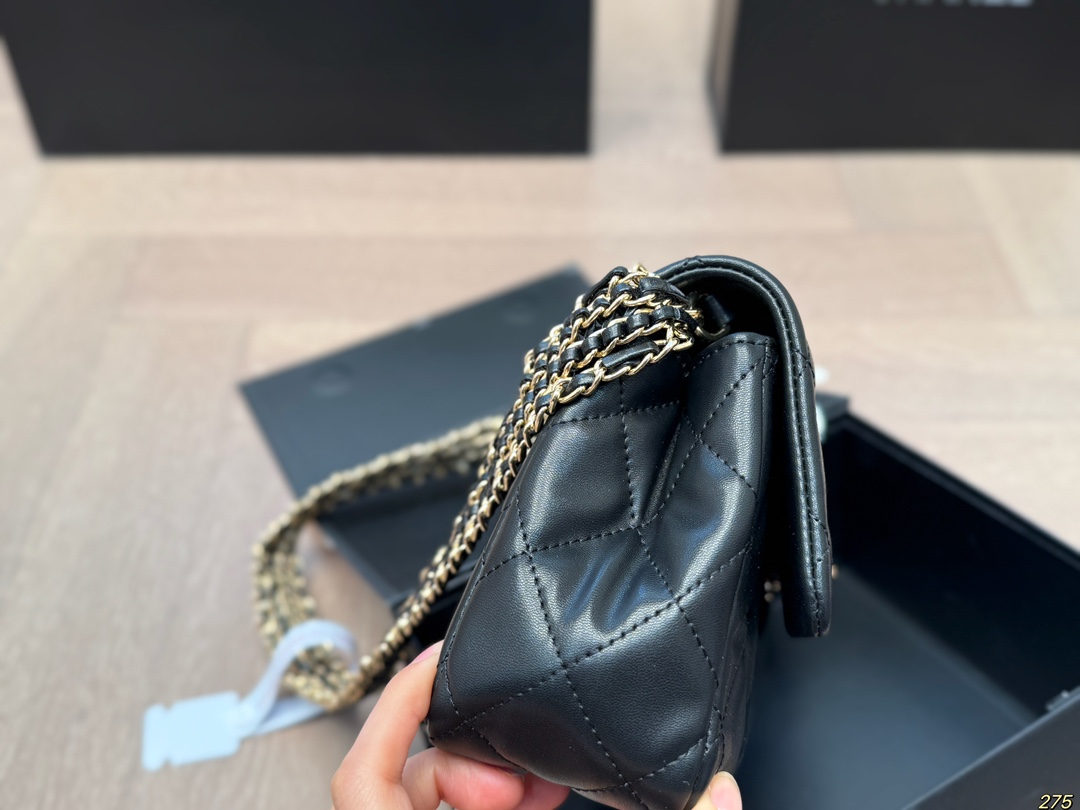 cc-2025-new-arrival-chain-bag-size-22-15-cm-4777