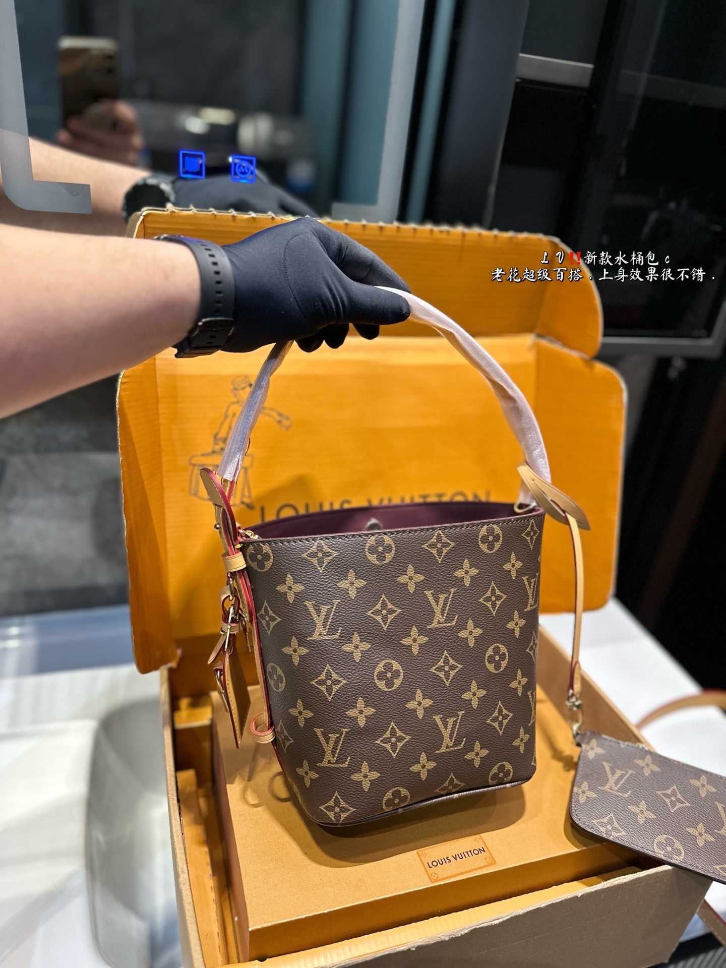 Louis new arrival ALL IN BB bucket bag size:17 * 18.5 cm