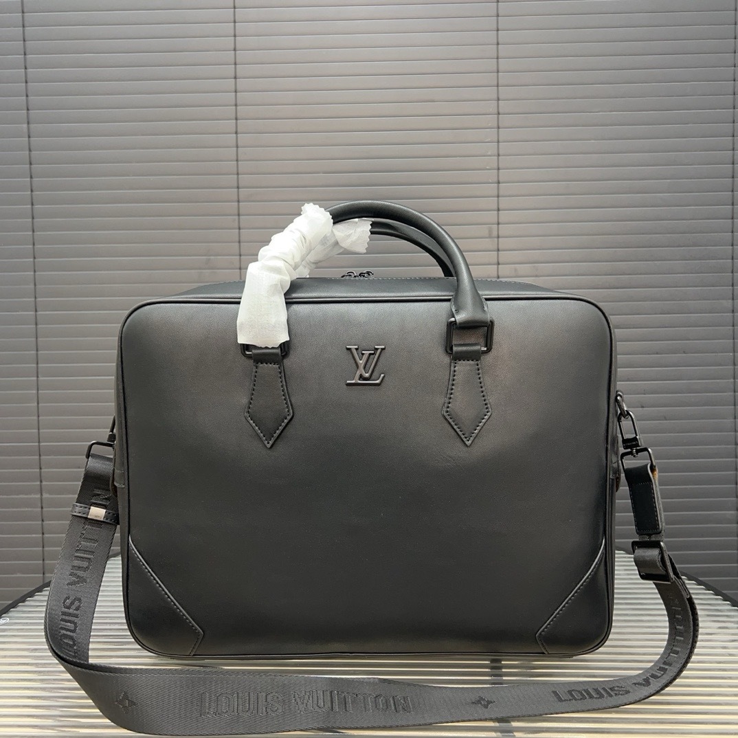 Louis new arrival briefcase laptop bag 004 size: 38*28 cm