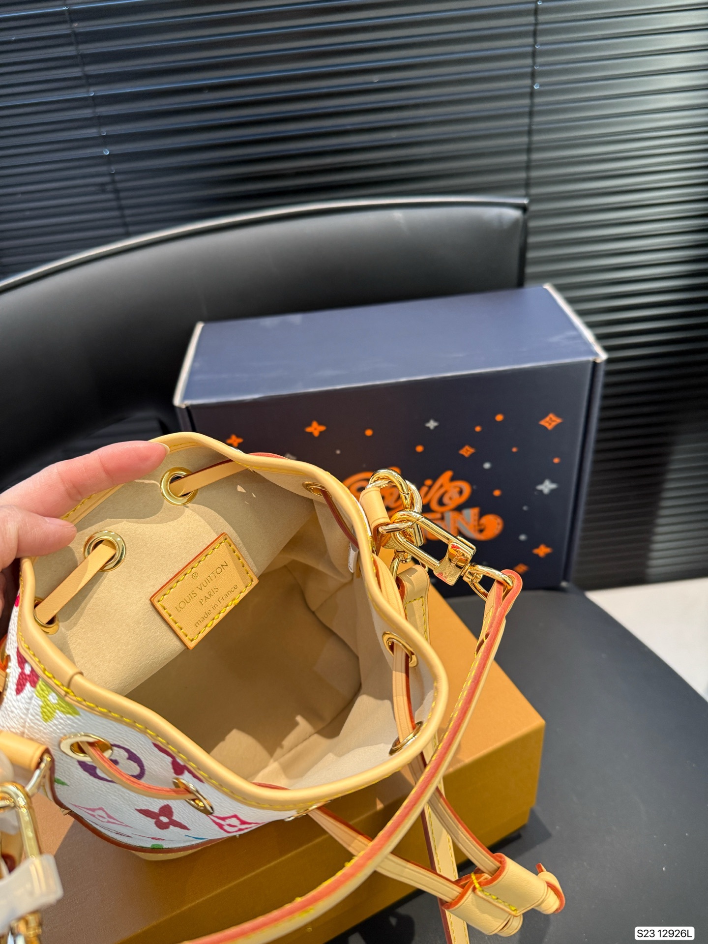 Louis new arrival bucket bag size:13 * 16 cm