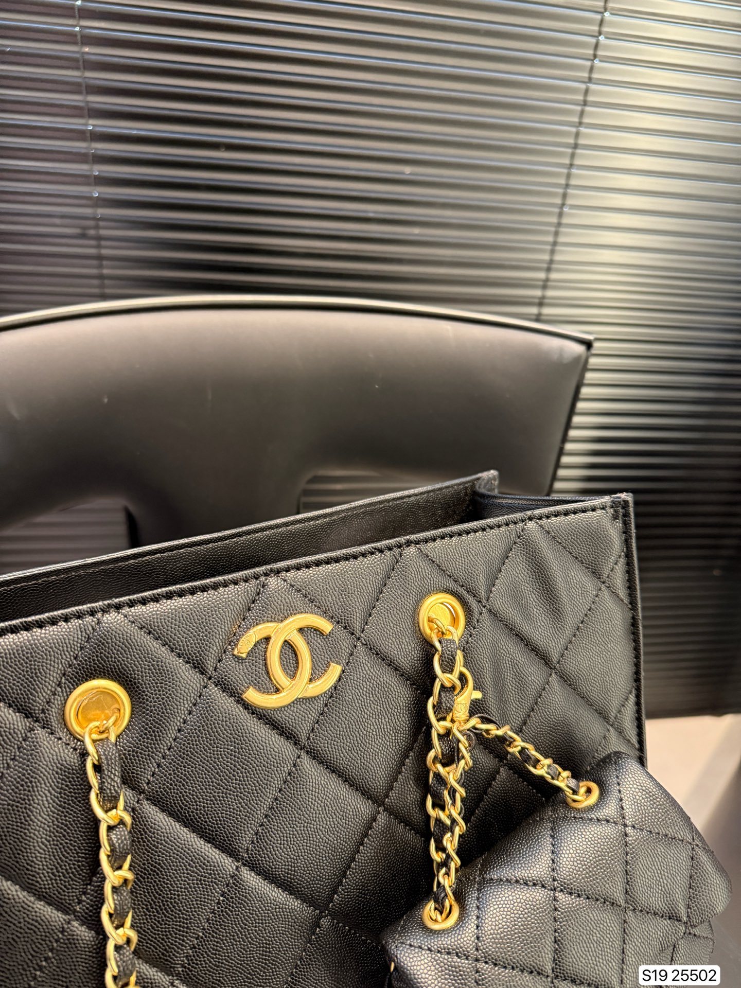 cc-new-arrival-tote-bag-size-30-24-cm-8306