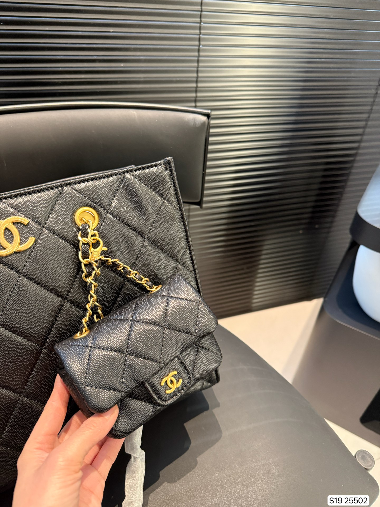 cc-new-arrival-tote-bag-size-30-24-cm-8306