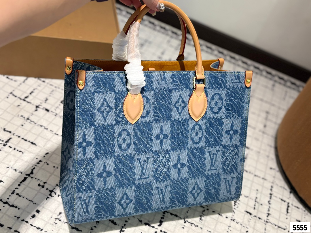 Louis new arrival Onthego denim tote bag size: 35*28*14 cm