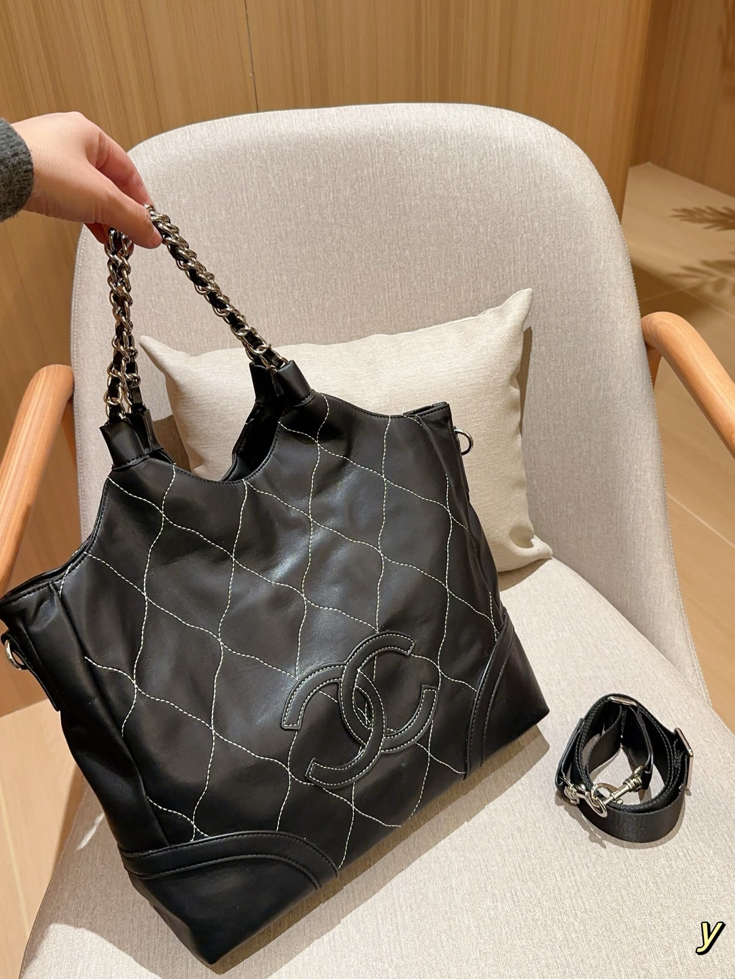 cc-new-arriva-25s-tote-bag-size-32-29-11-503