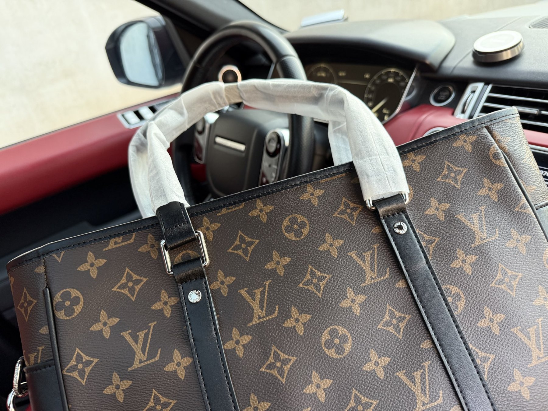 louis-new-arrival-week-end-tote-bag-010-size-34-23-cm-1189