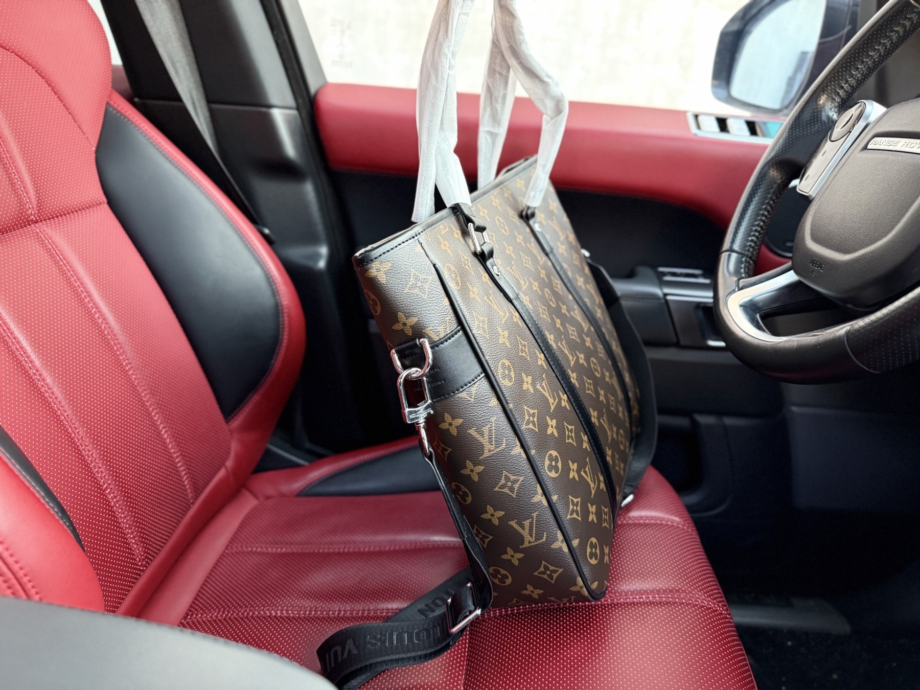 louis-new-arrival-week-end-tote-bag-010-size-34-23-cm-1189