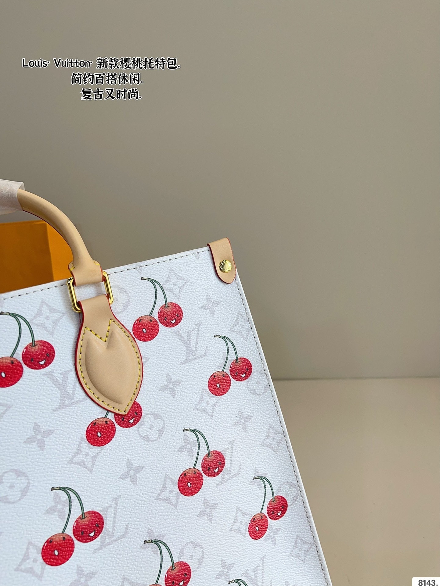 Louis new arrival ONTHEGO tote bag size:35*16*30cm