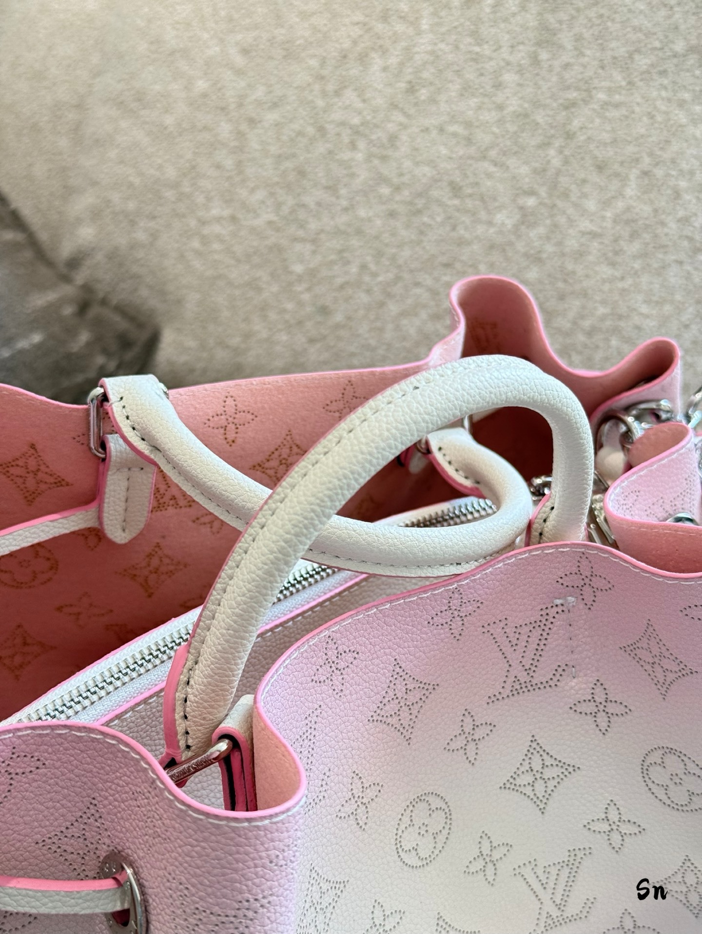 louis-new-arrival-bella-tote-bag-011-size-33-cm-7885