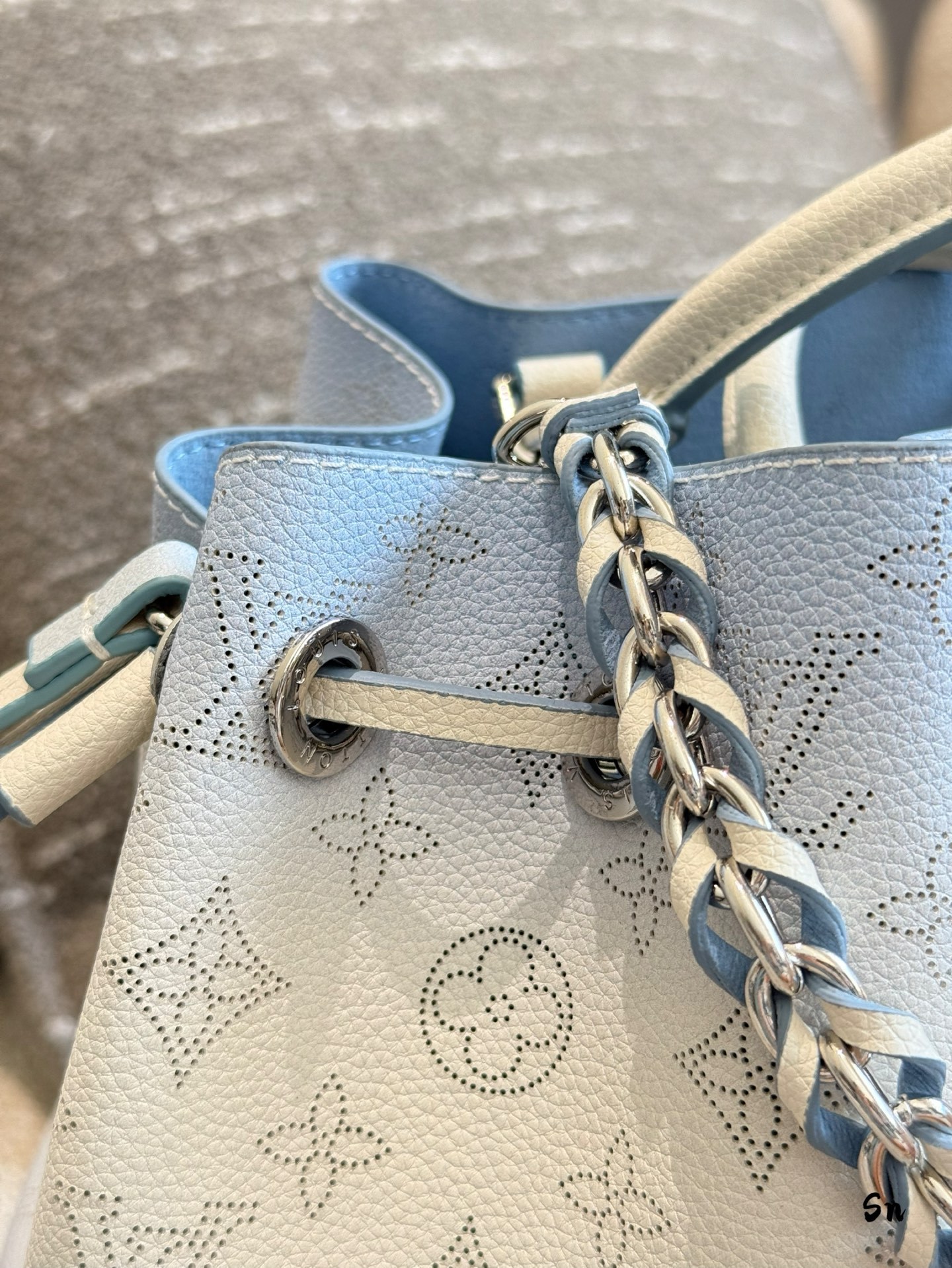 louis-new-arrival-bella-tote-bag-011-size-33-cm-7885