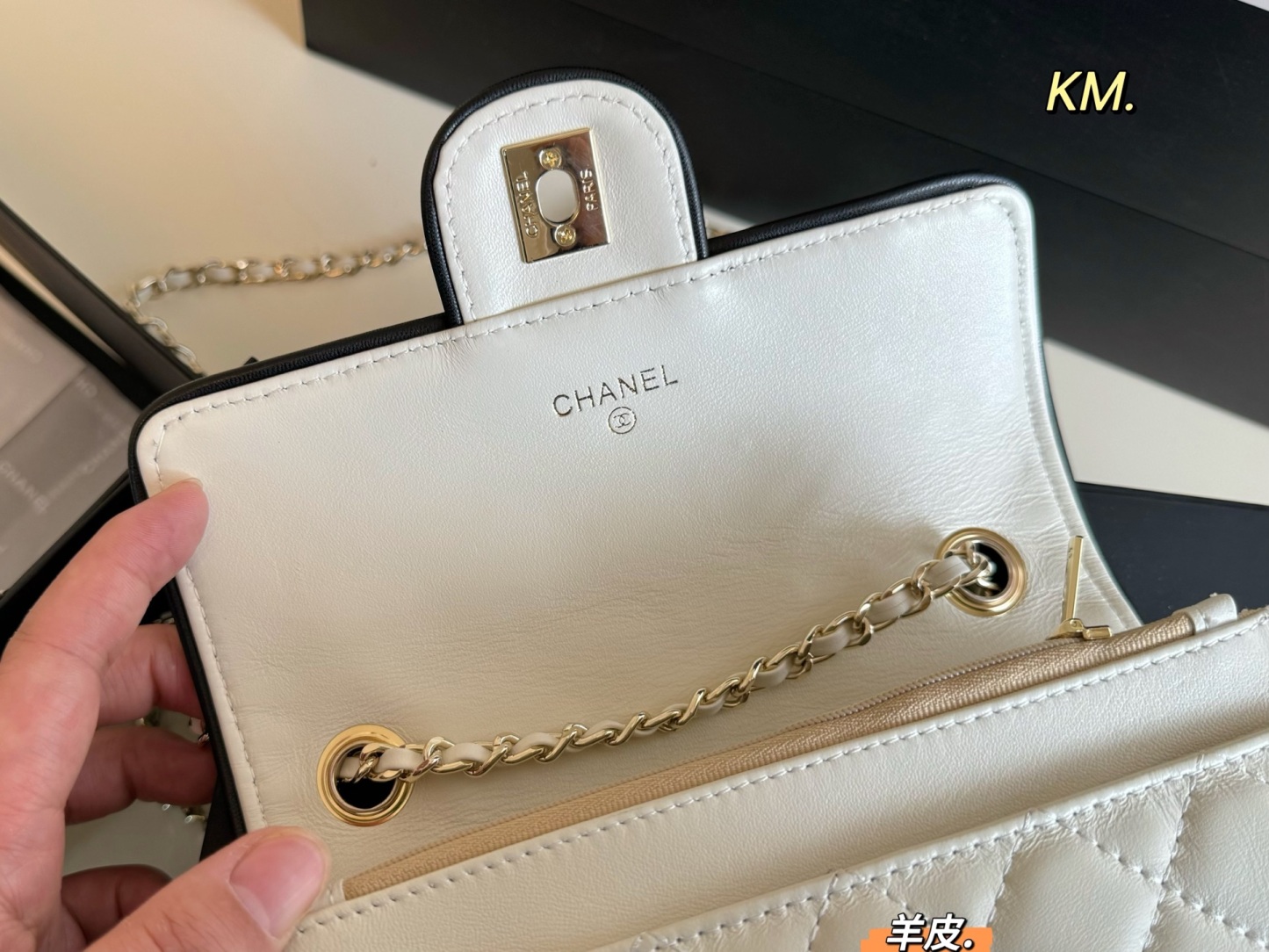 cc-new-arrival-25p-woc-chain-bag-size-20-13-cm-7135