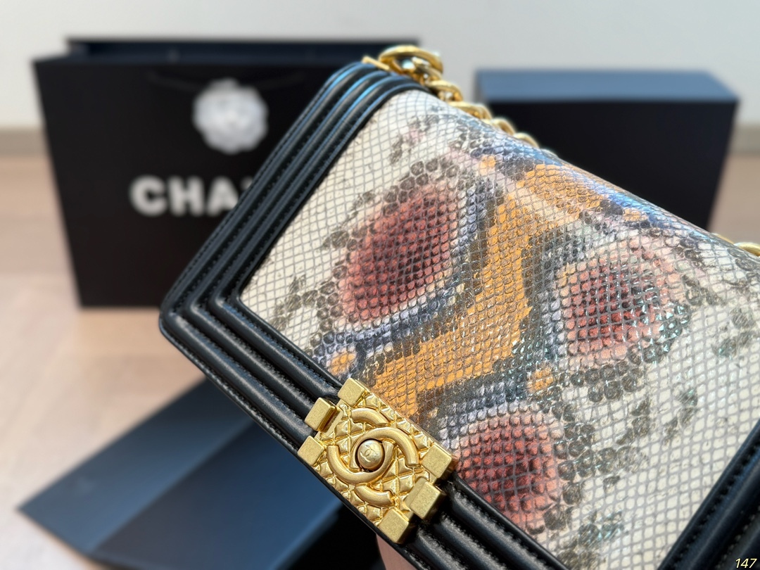 cc-new-arrival-chain-leboy-bag-size-25-14-cm-6319