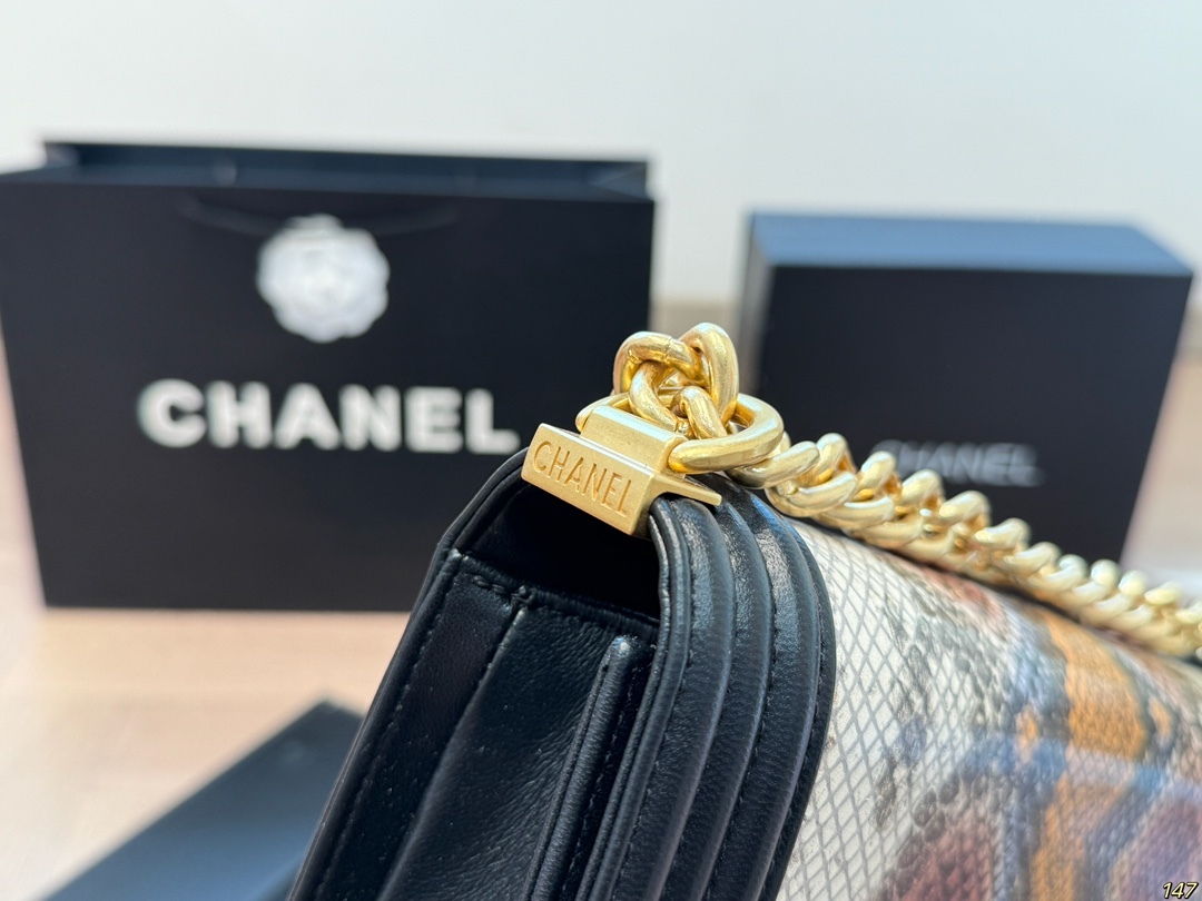 cc-new-arrival-chain-leboy-bag-size-25-14-cm-6319