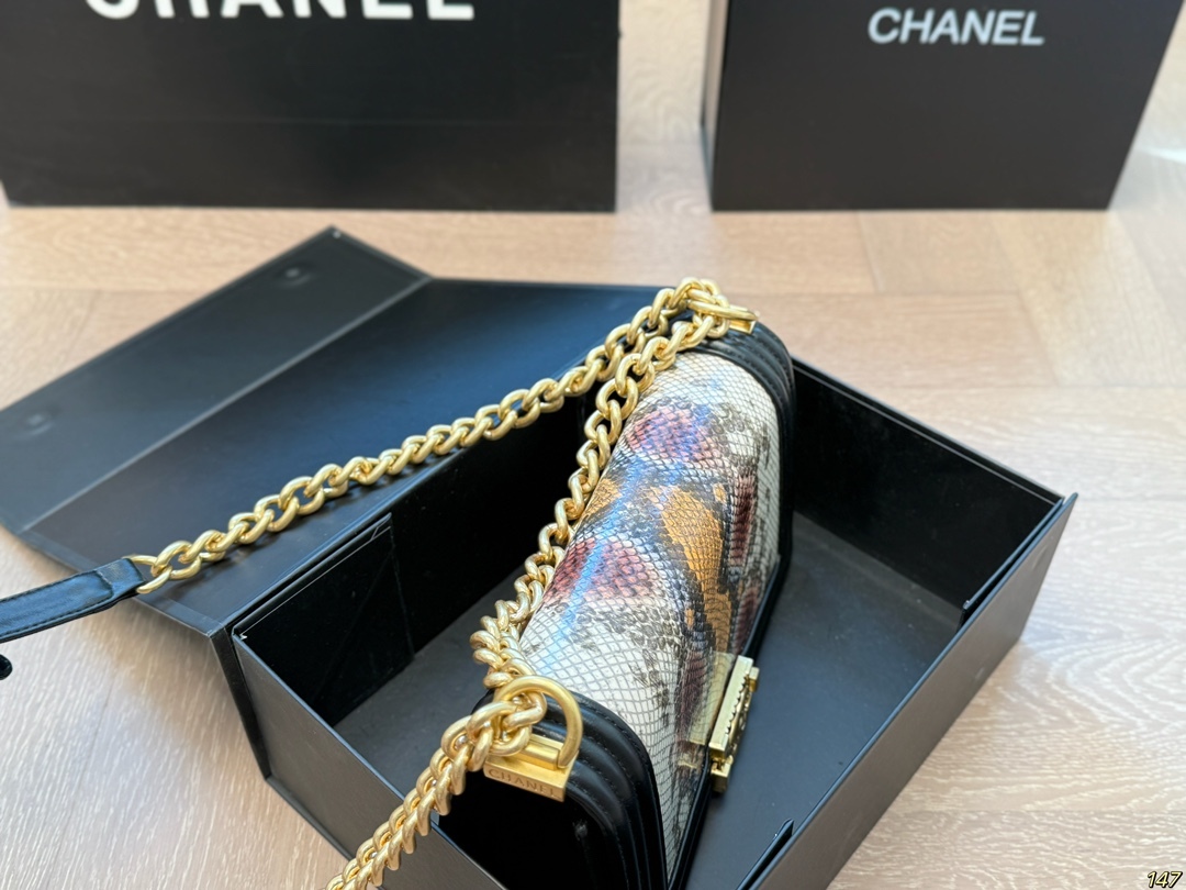 cc-new-arrival-chain-leboy-bag-size-25-14-cm-6319