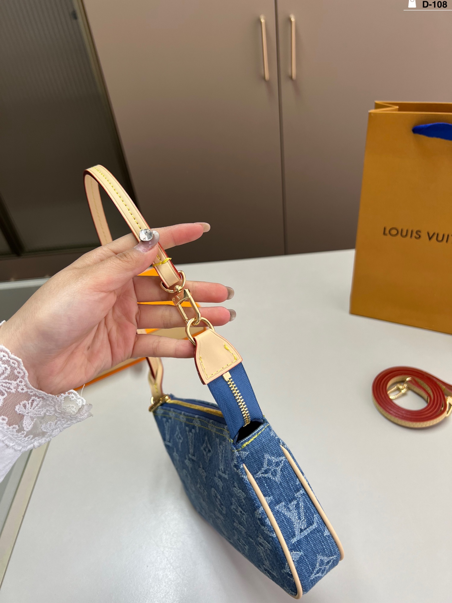 louis-new-arrival-ivy-bag-size-21-12-cm-355