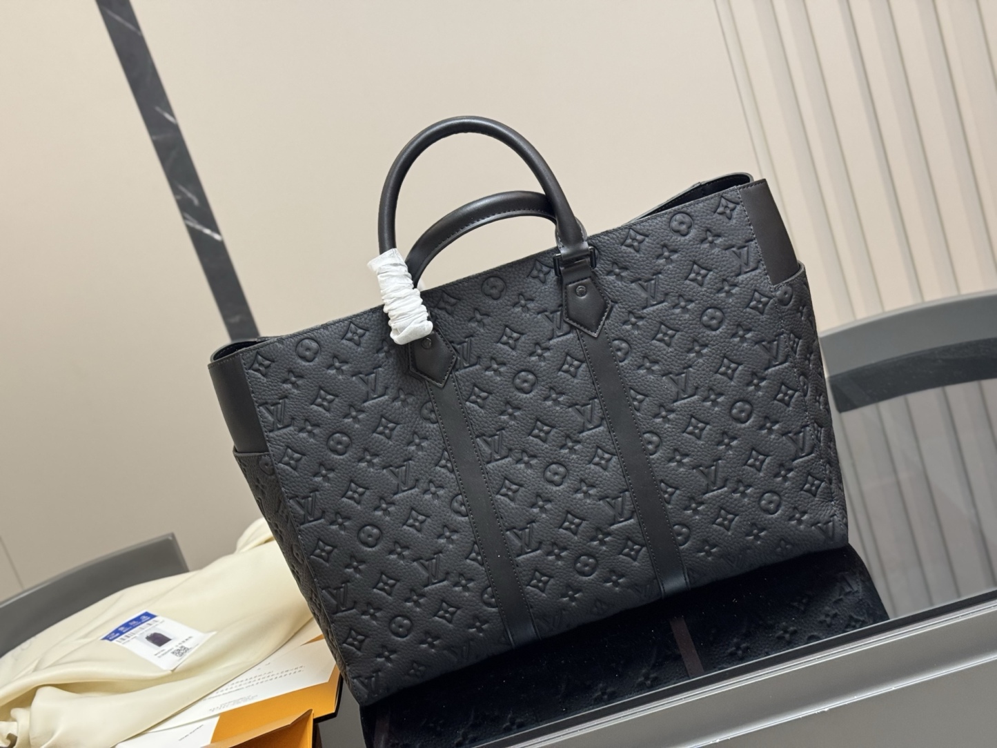 Louis new arrival sac plat tote bag size: 42 * 32cm