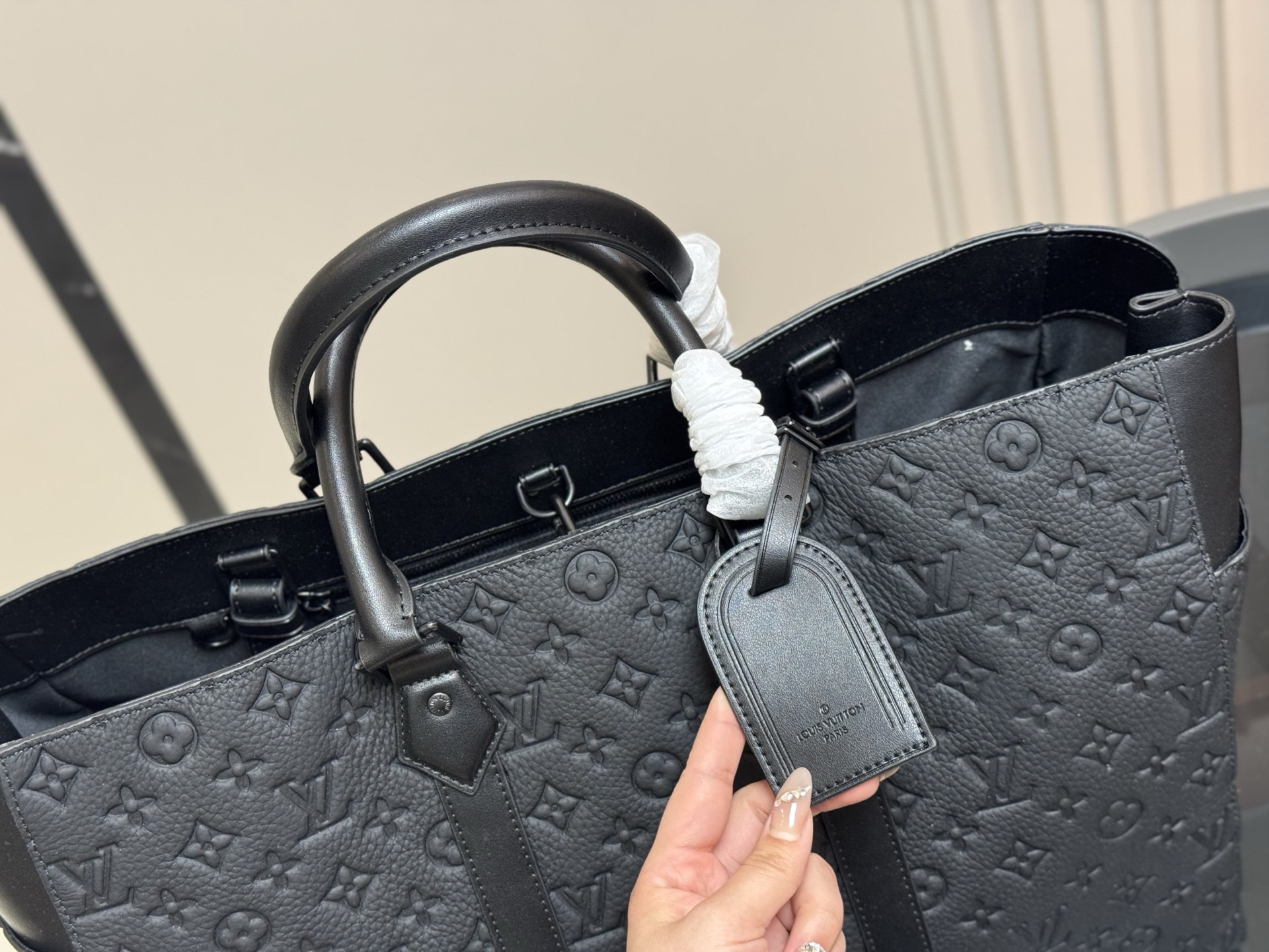 Louis new arrival sac plat tote bag size: 42 * 32cm