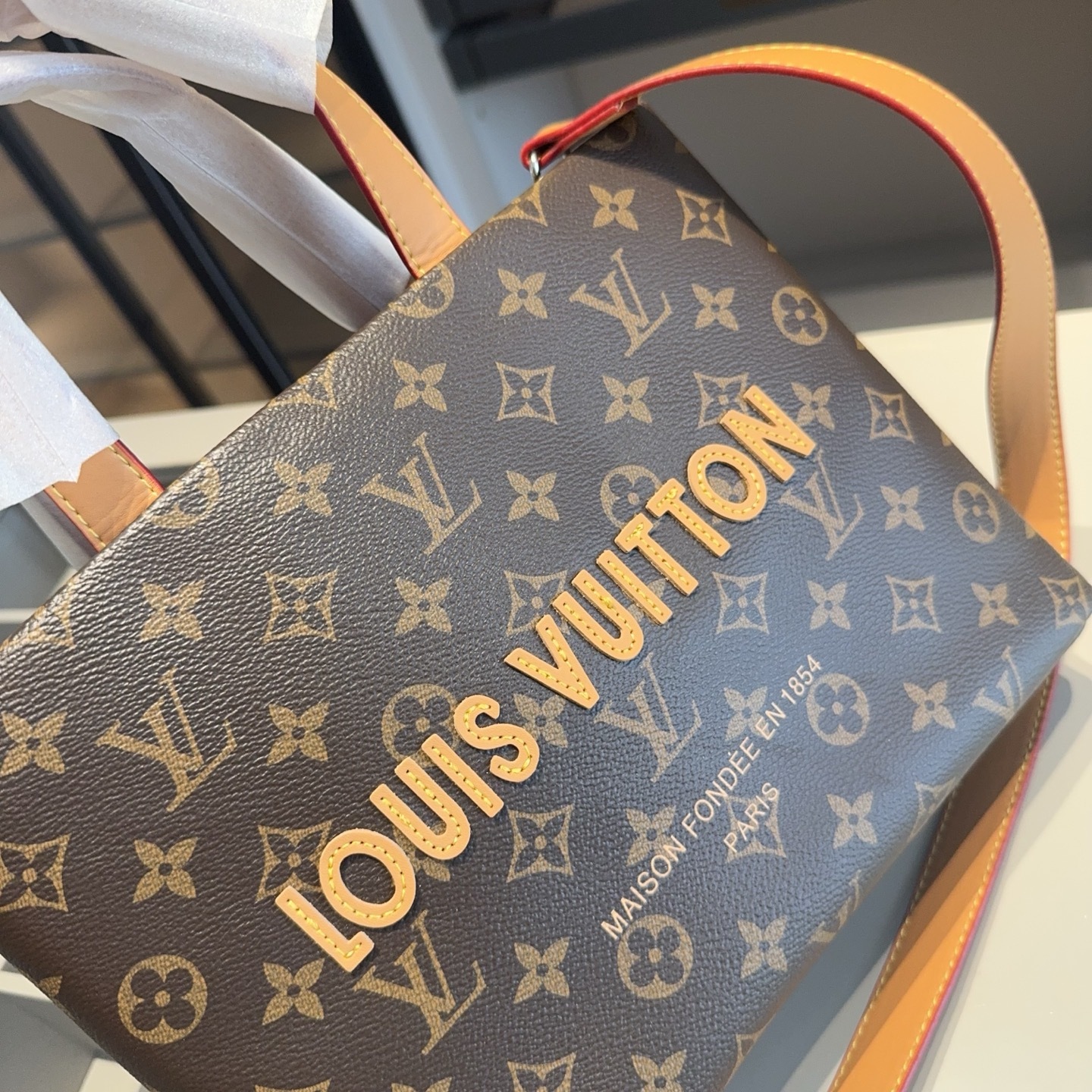 louis-new-arrival-sopper-tote-bag-1841