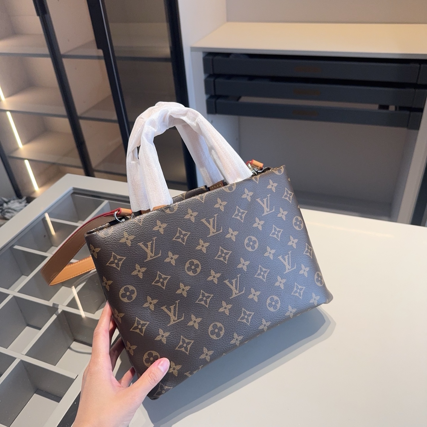 louis-new-arrival-sopper-tote-bag-1841