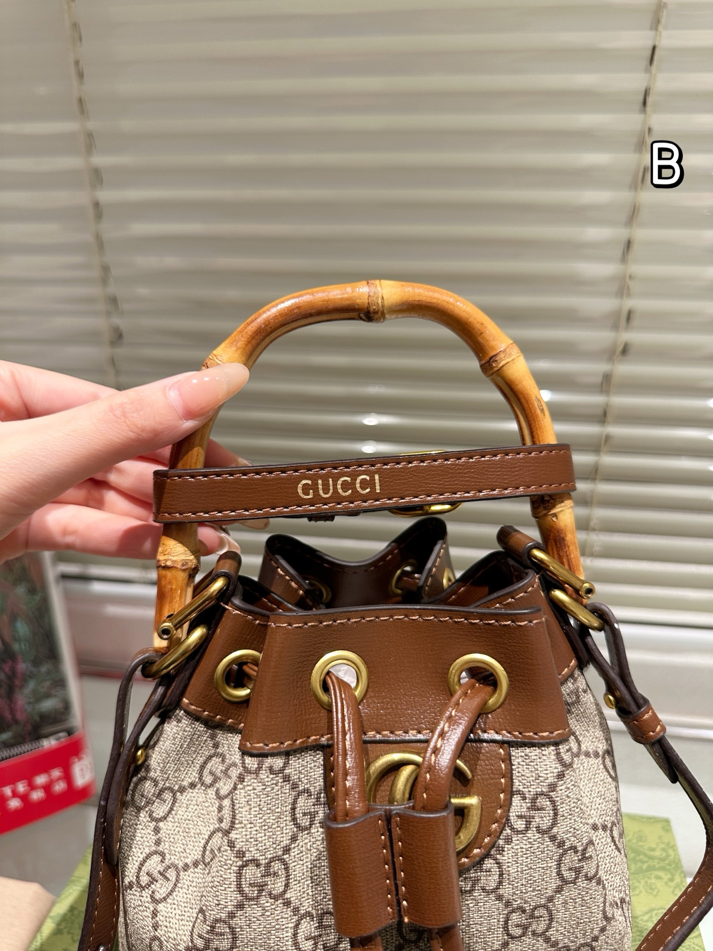 gg-new-arrival-bamboo-bucket-bag-size-19-12-cm-2362