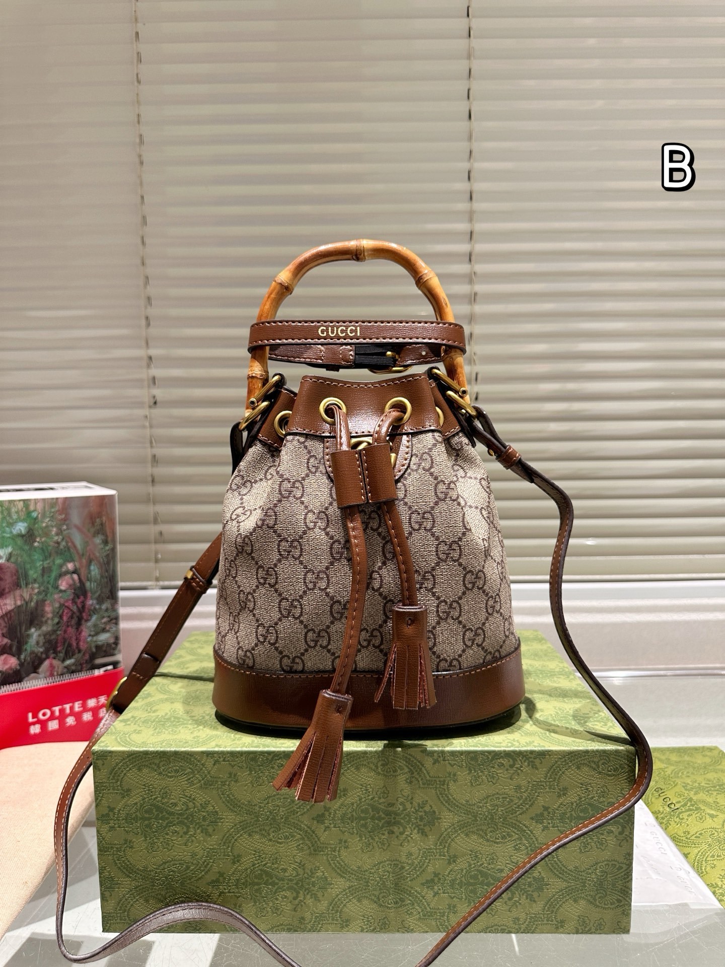 gg-new-arrival-bamboo-bucket-bag-size-19-12-cm-2362