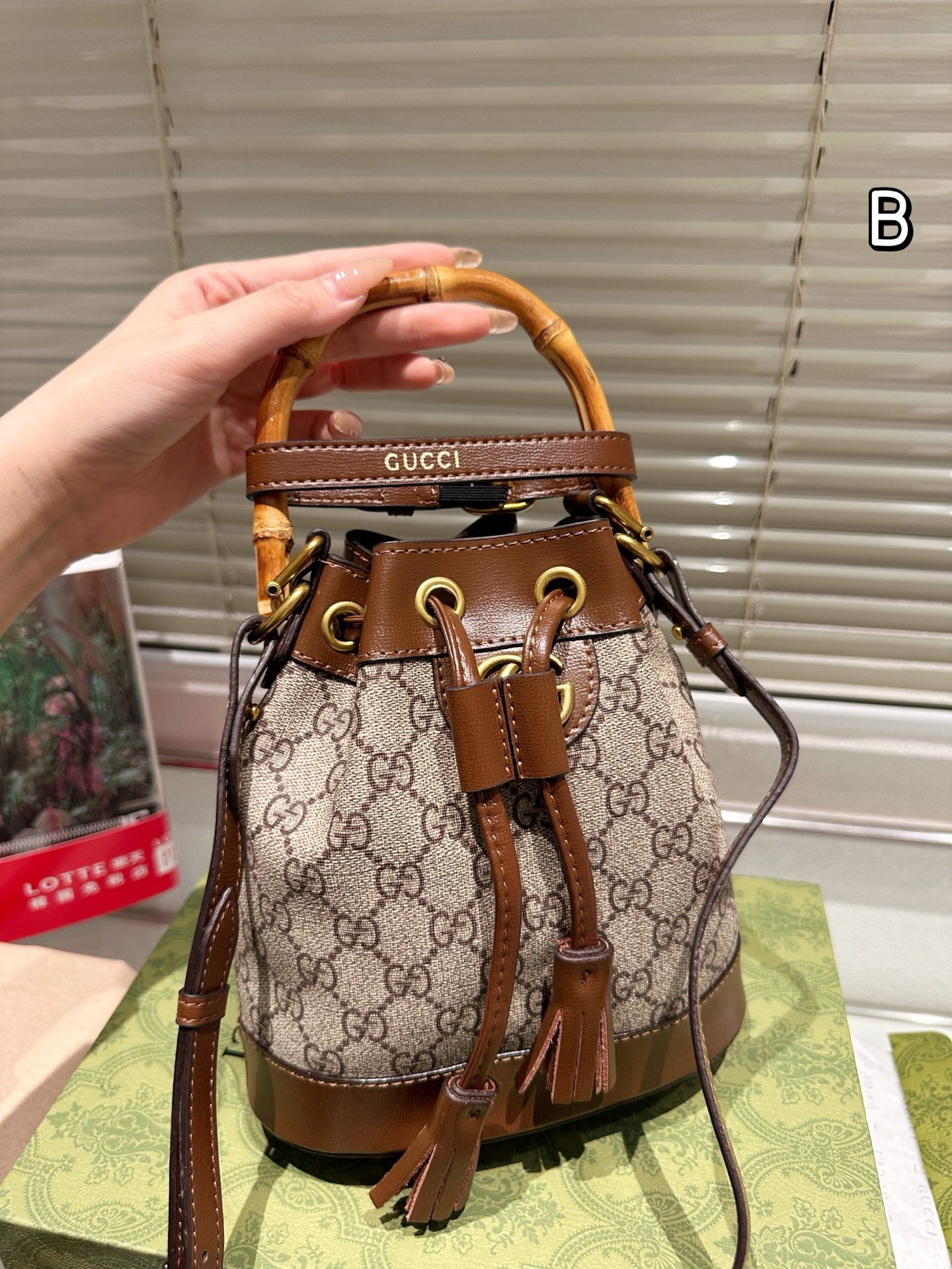 gg-new-arrival-bamboo-bucket-bag-size-19-12-cm-2362