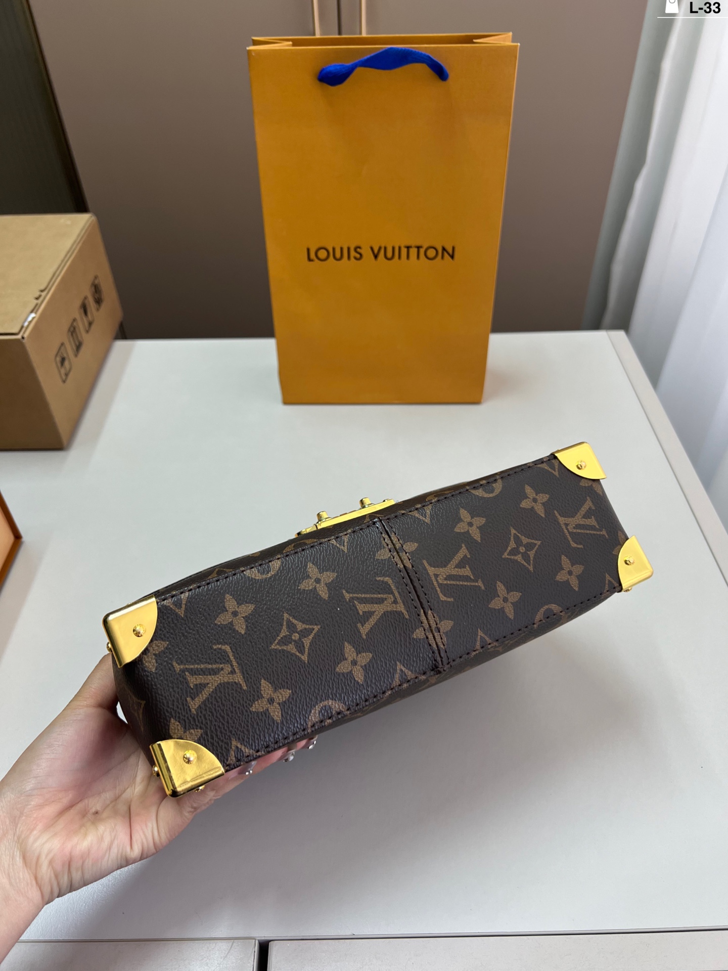 louis-new-arrival-trunkie-bag-size-26-15-cm-2326