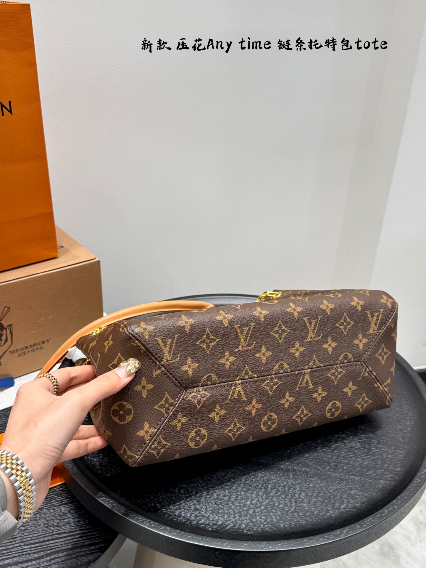 Louis new arrival Any time tote bag size:31*24cm